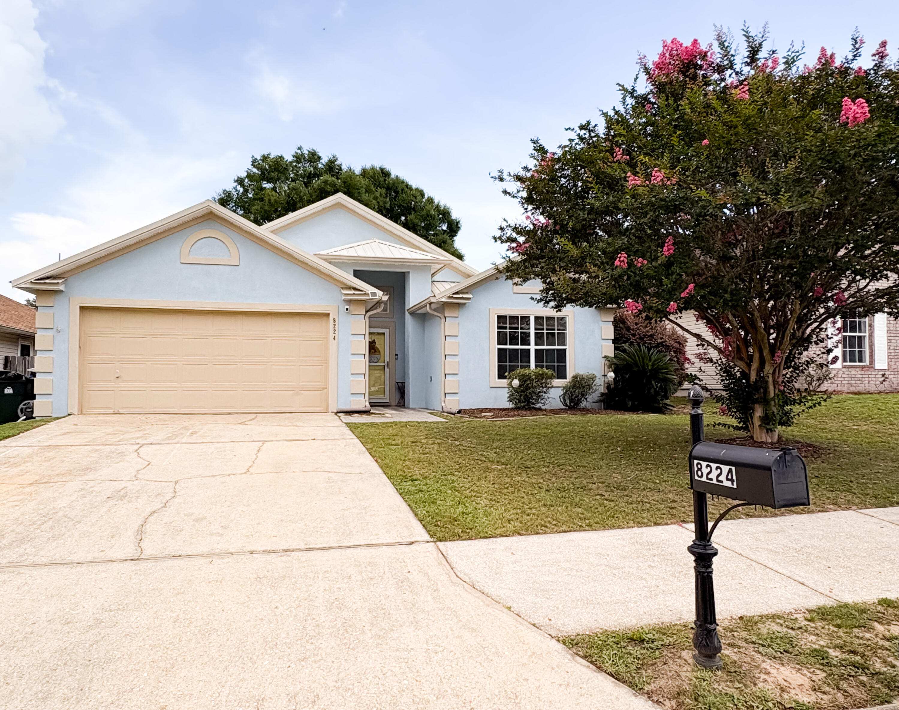 8224 Lode Star Avenue — photo