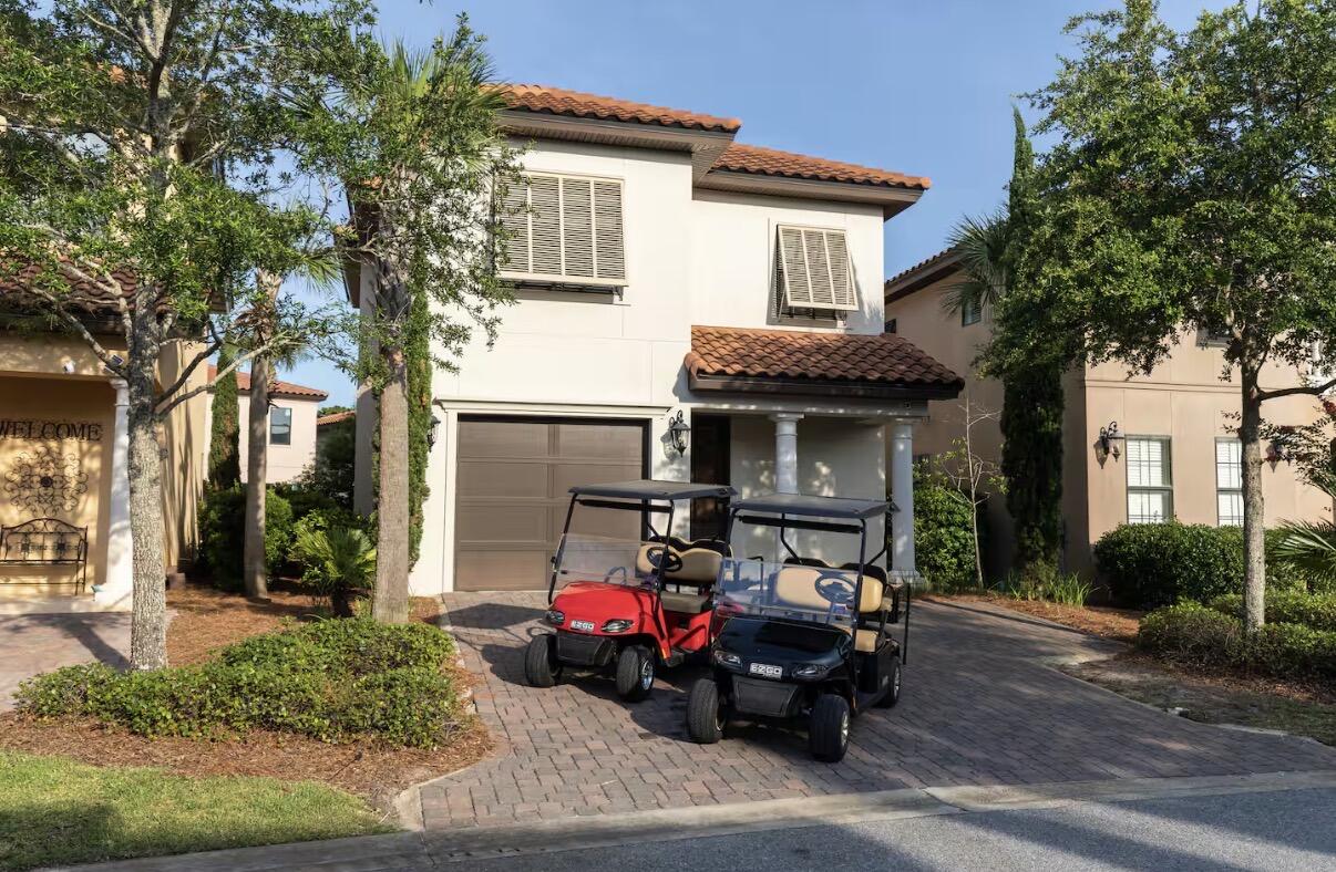 1943 Boardwalk Drive — photo