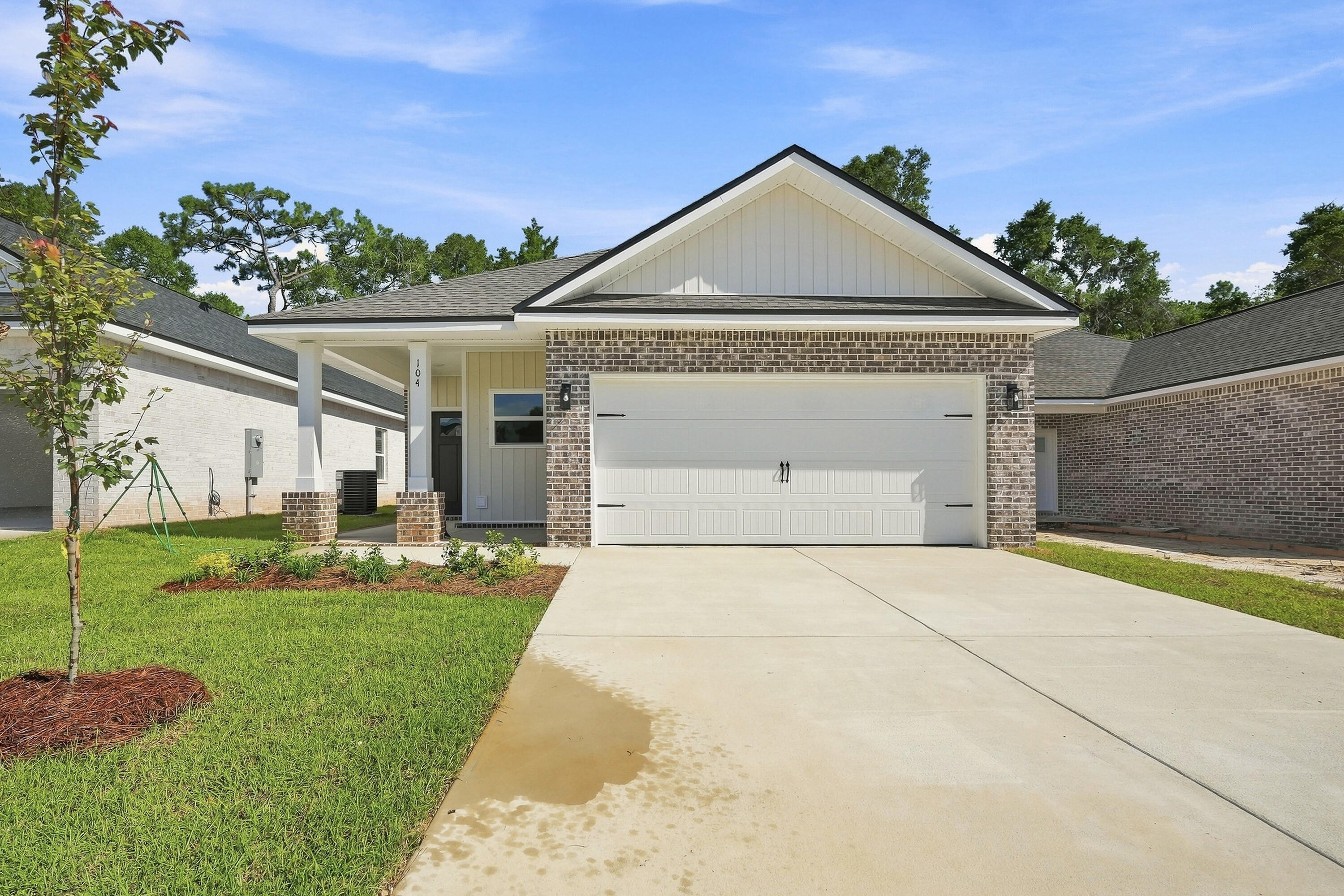104 Horizon Way — photo