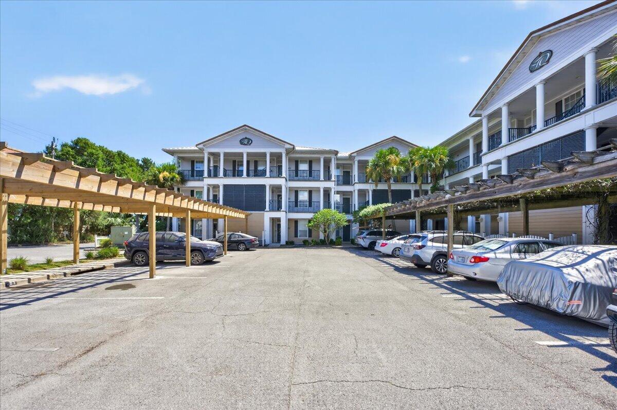 159 SE Brooks Street Unit 305 — photo