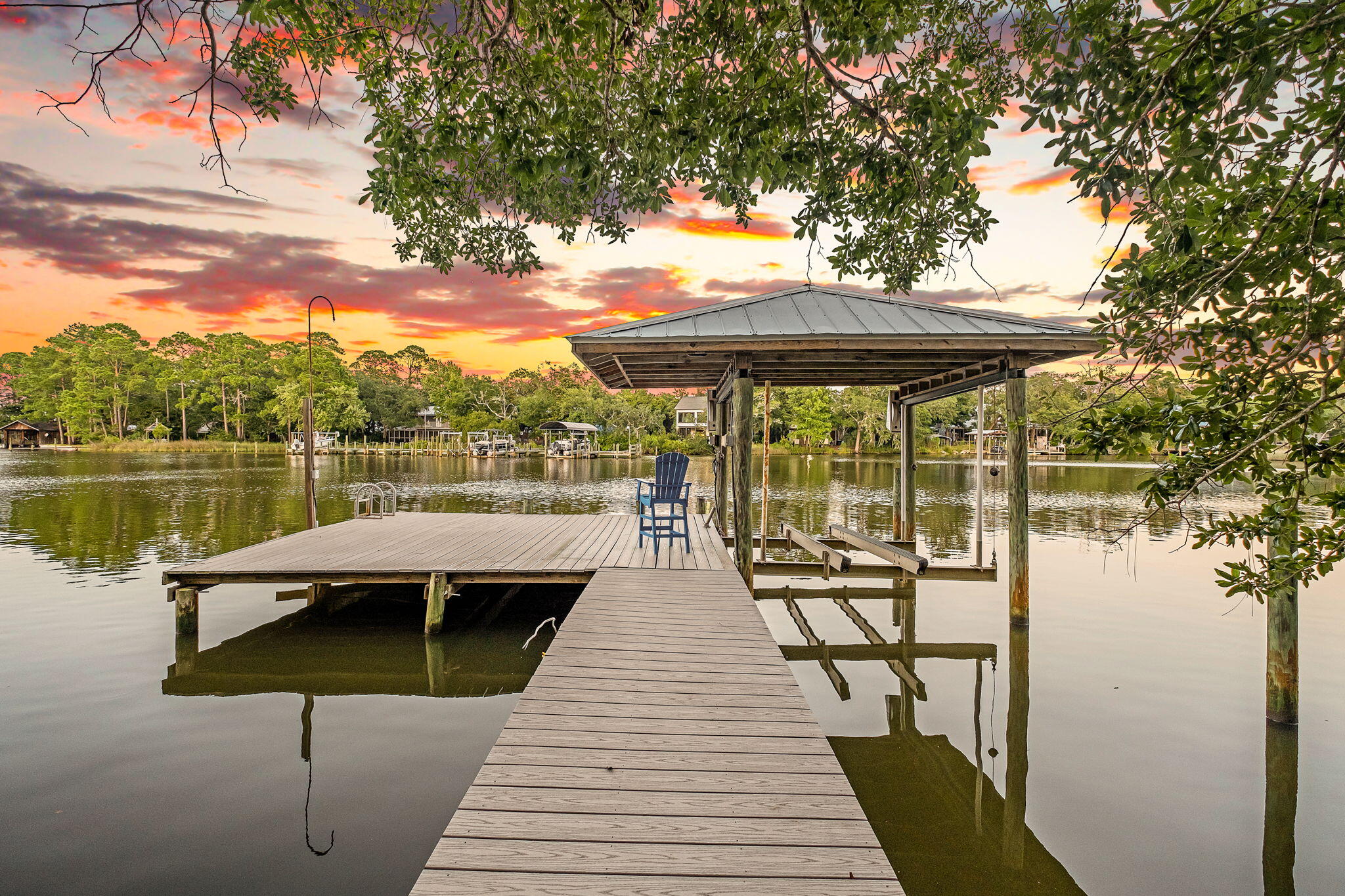 334 Woodland Bayou Drive — photo