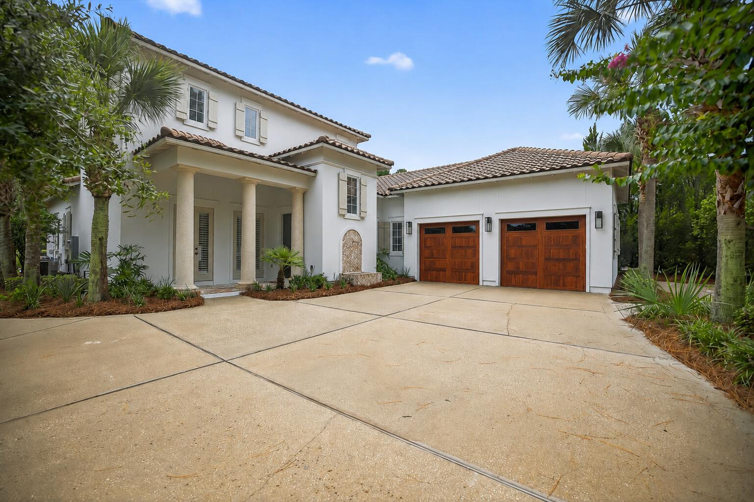 3161 Club Drive — photo