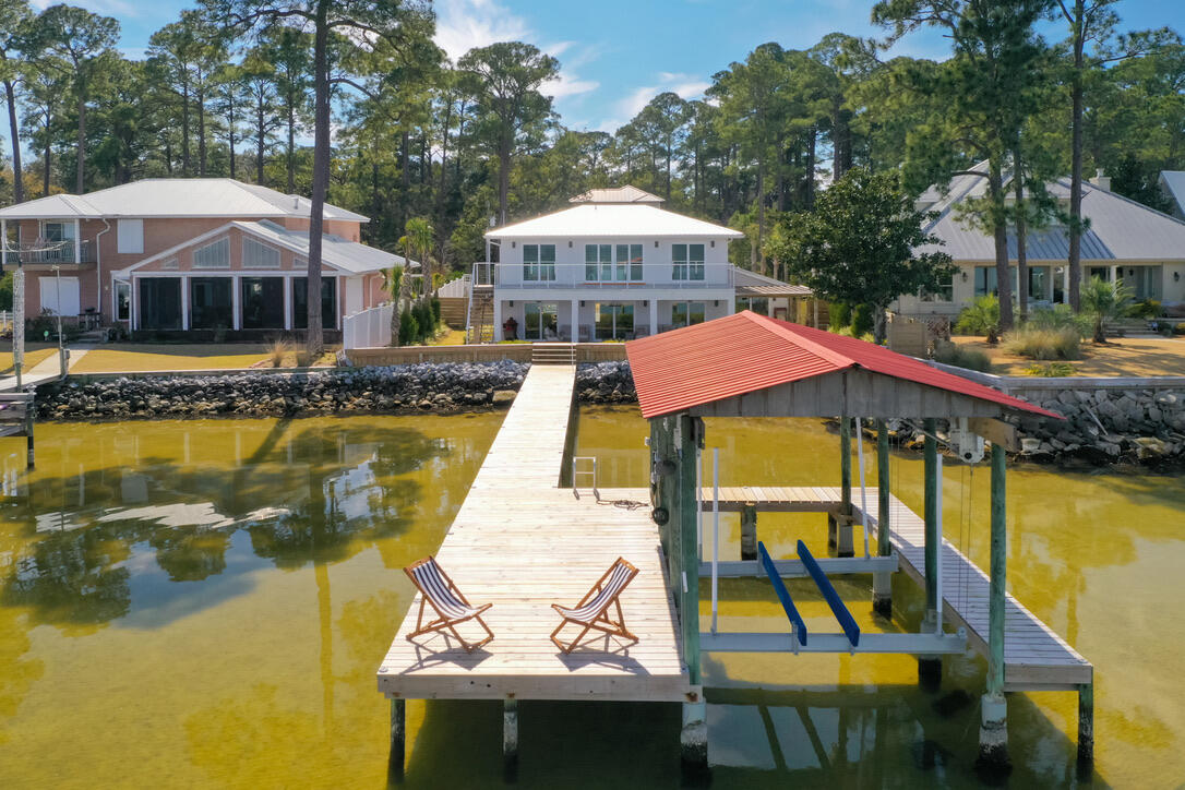 353 Bay Circle Drive — photo