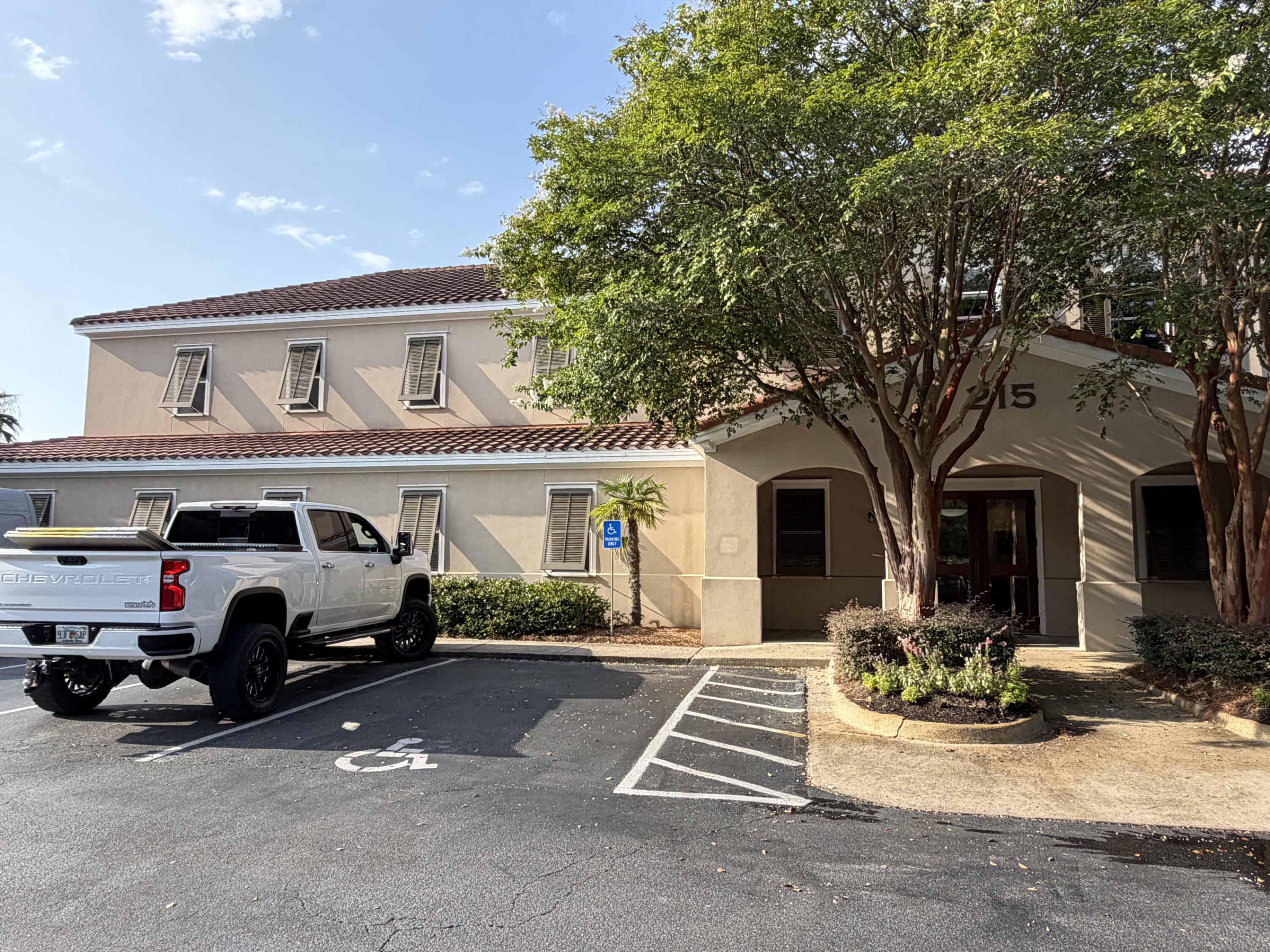 215 Grand Boulevard 101 — photo