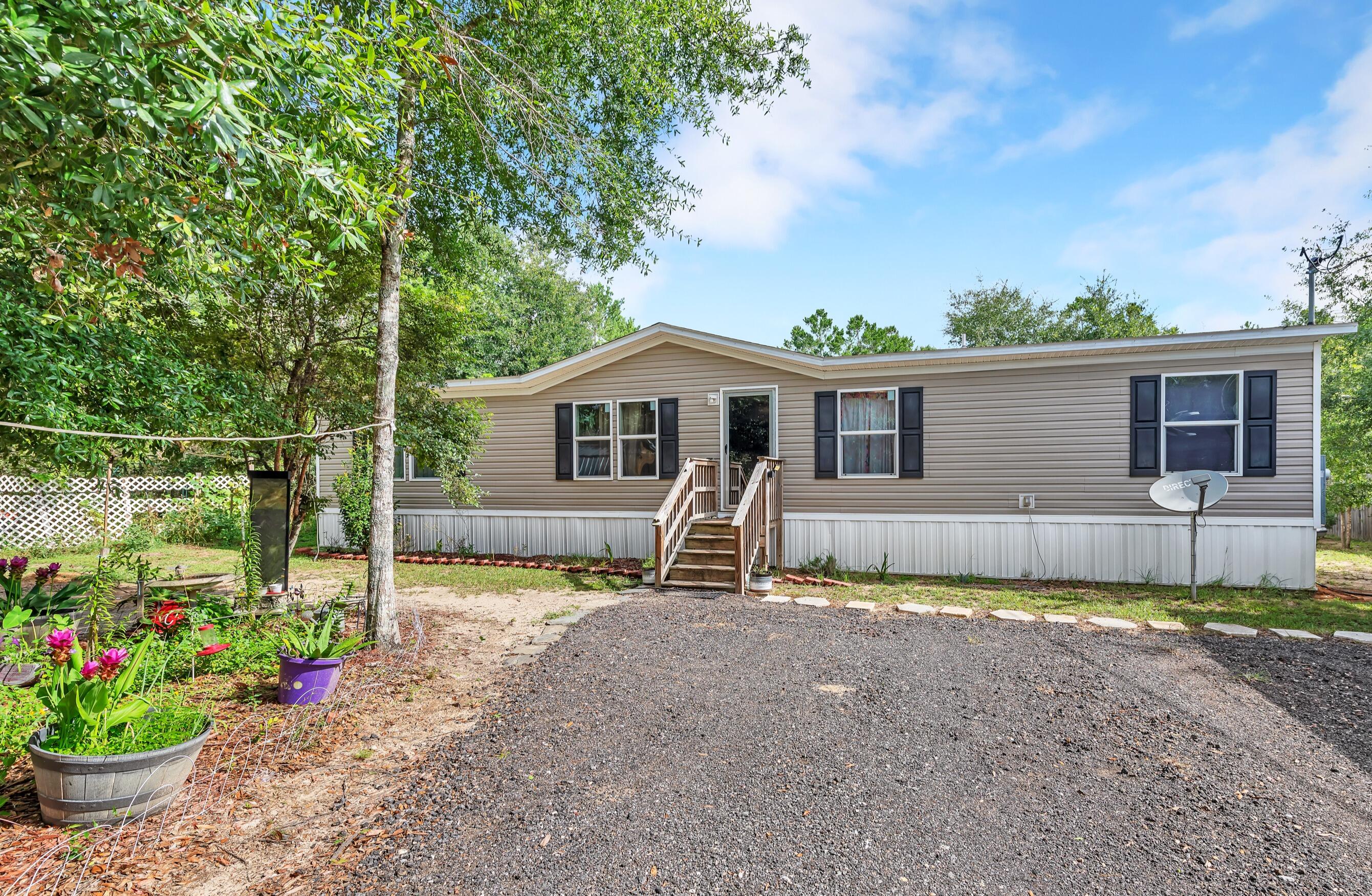 328 E Raphael Road — photo