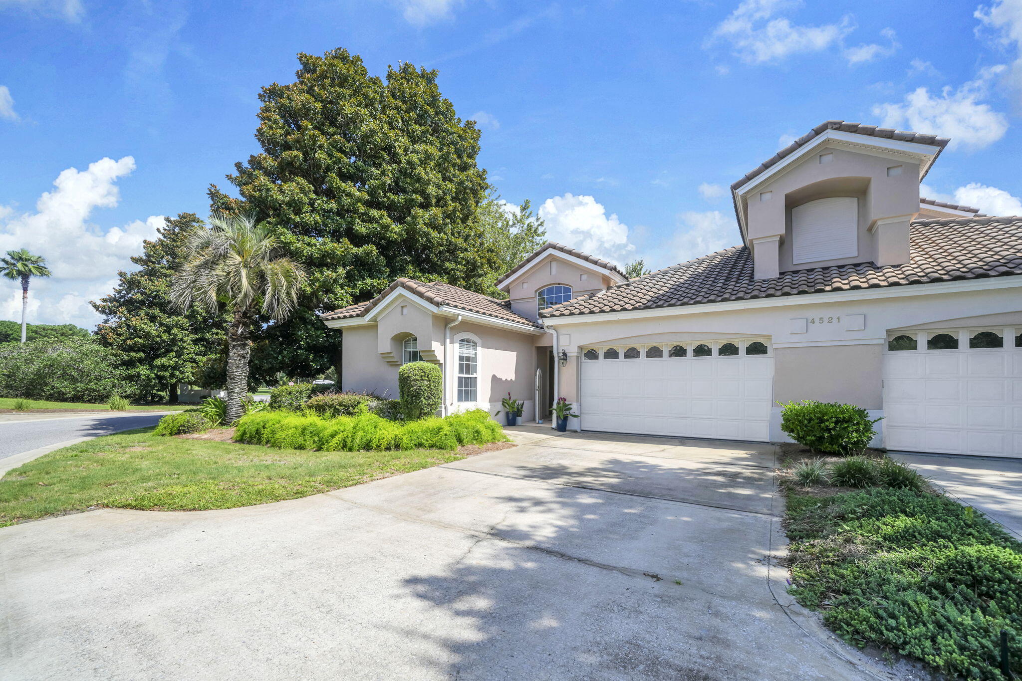 4521 Golf Villa Court Unit 1102 — photo