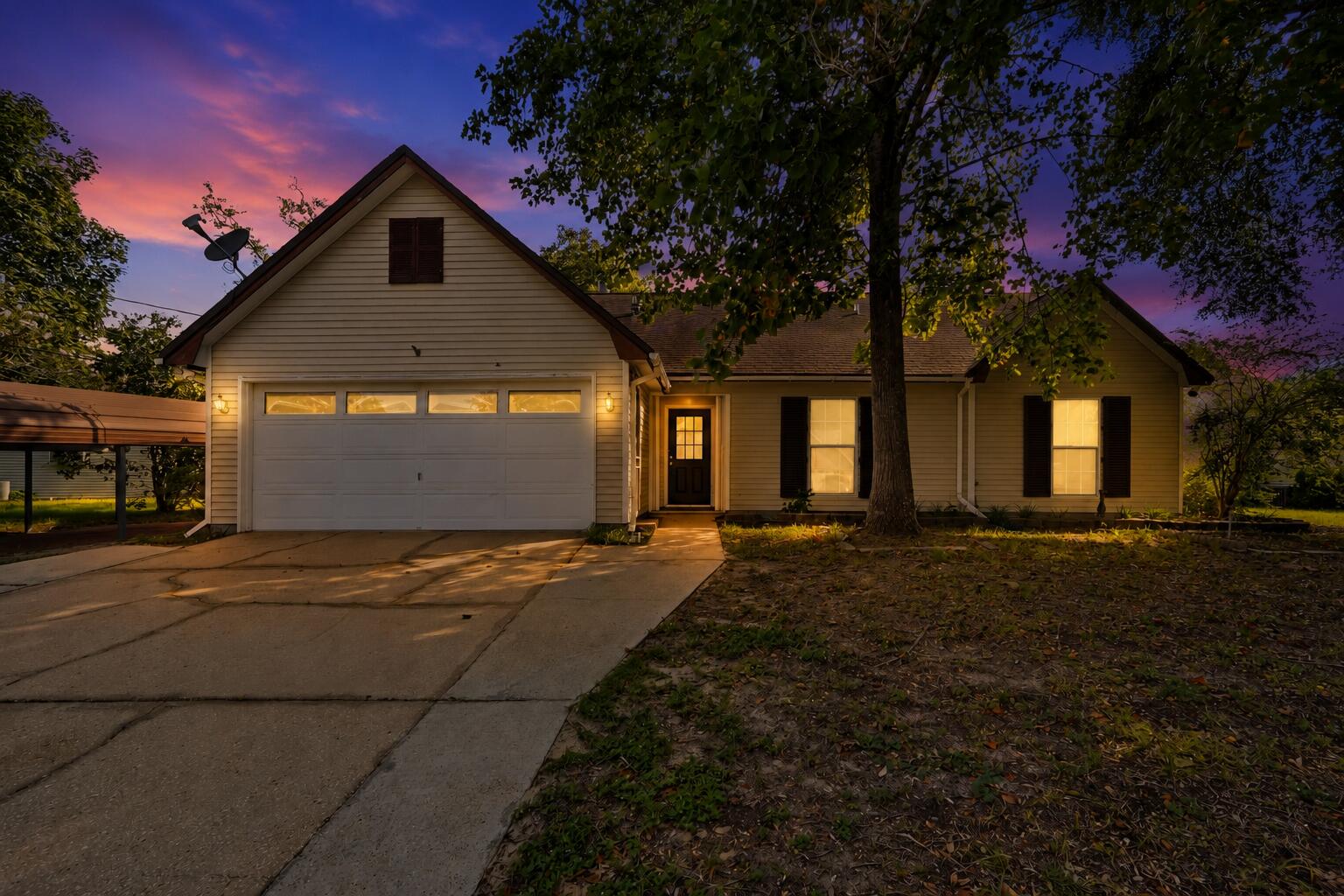 104 Hollow Cove — photo