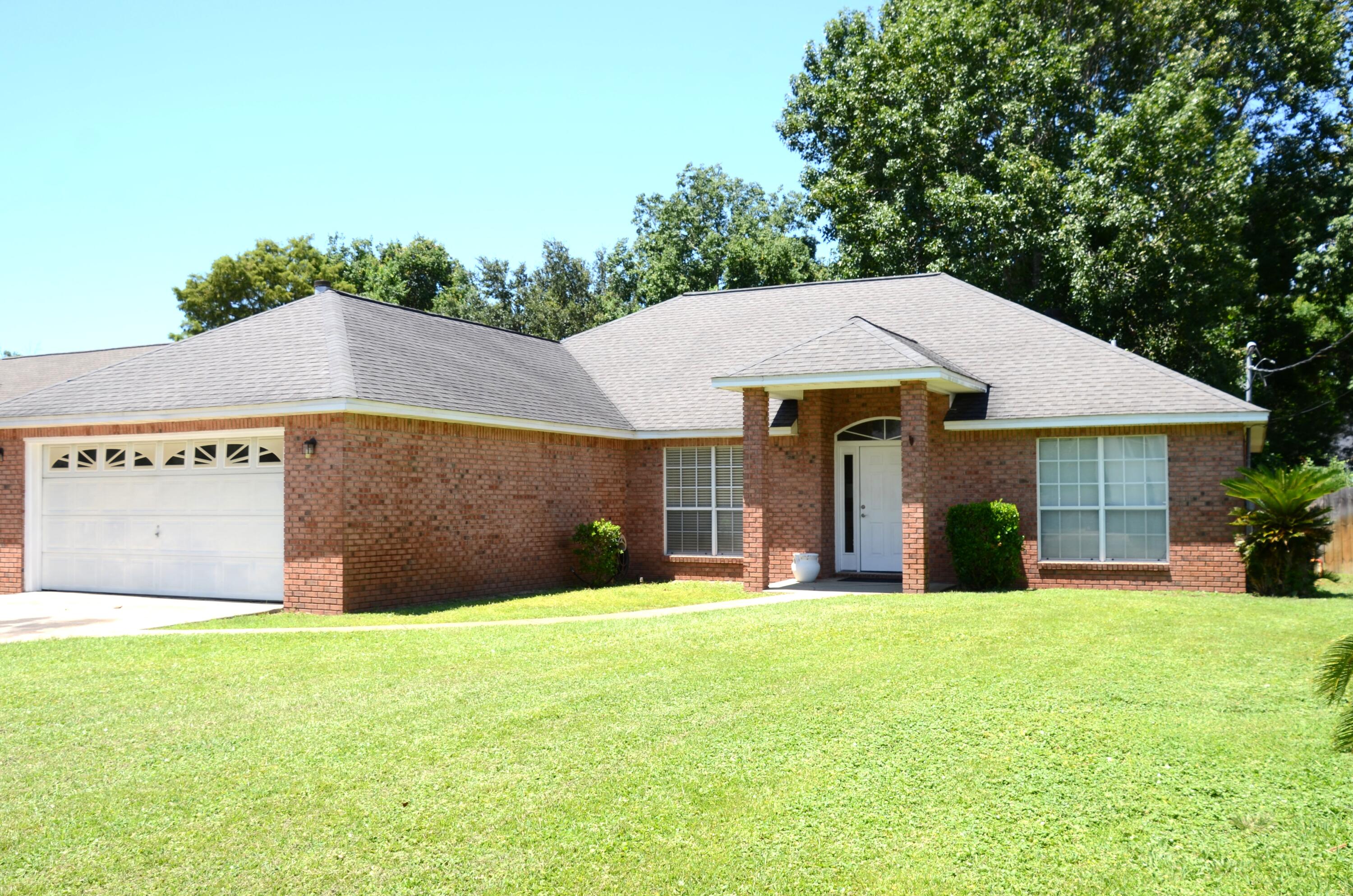 1193 Bay Court — photo