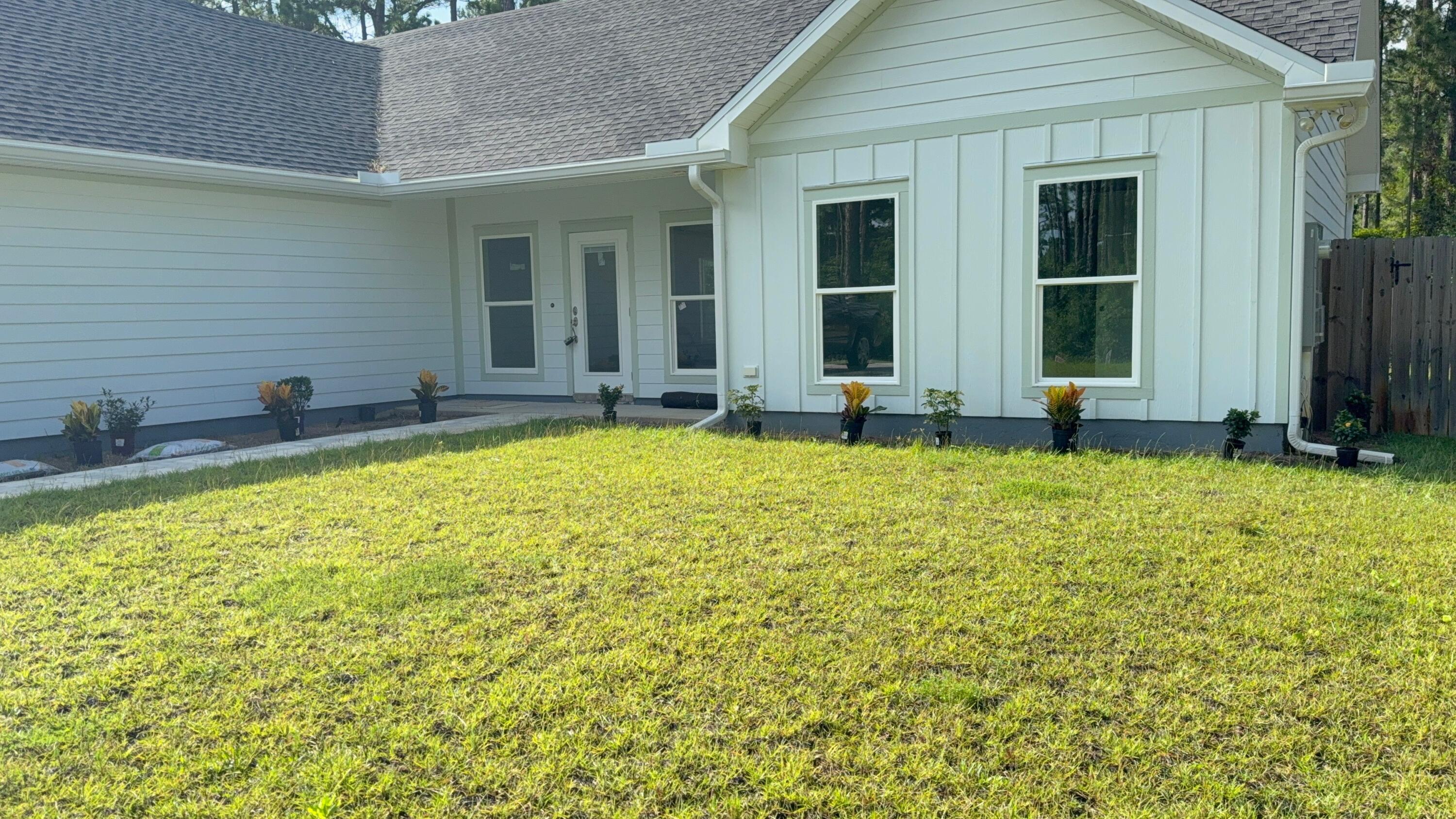 41 Lauren Lane — photo