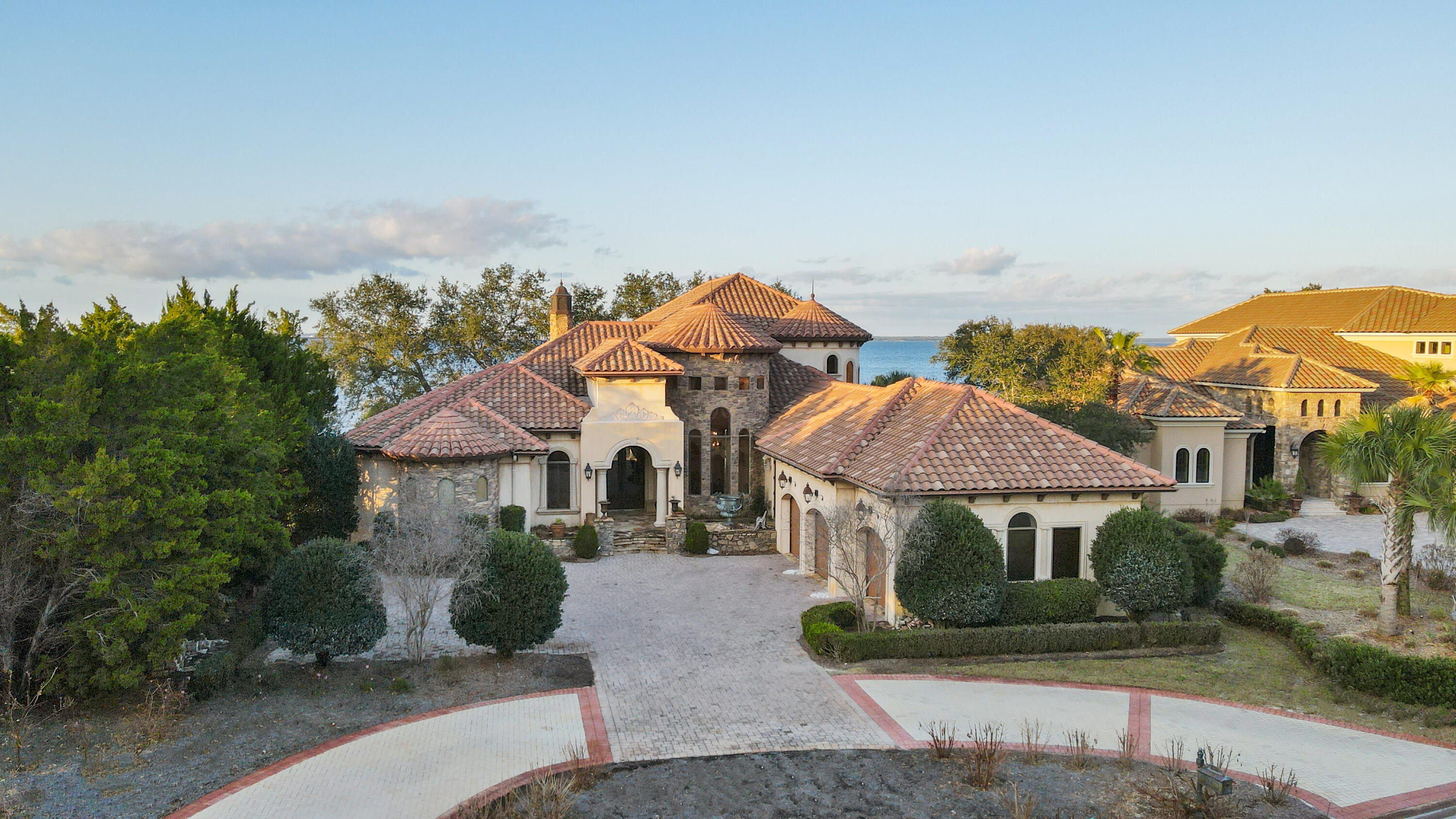 456 Captains Circle — photo