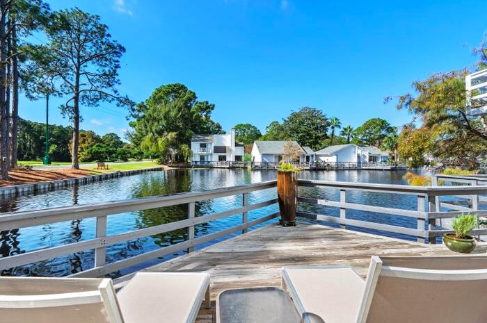 457 Linkside Place — photo