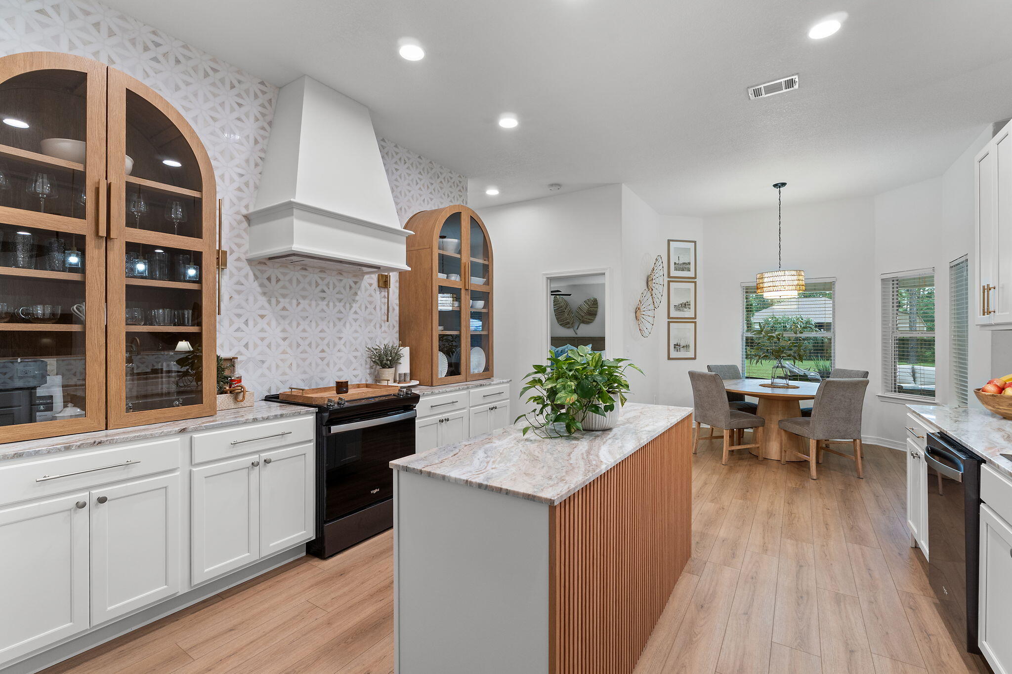 7467 Brewster Street — photo