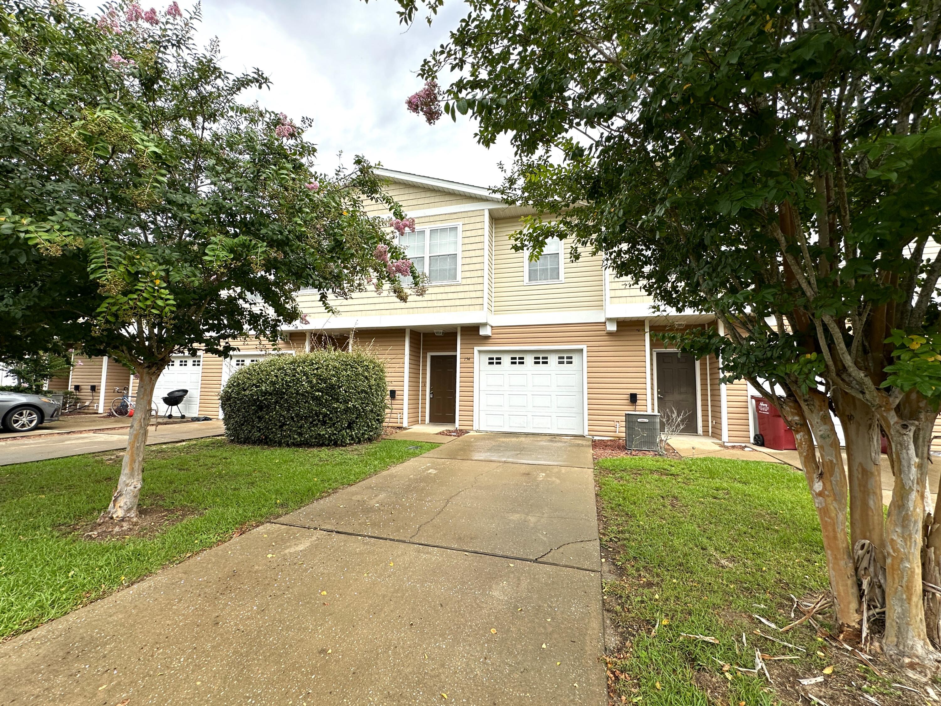 154 E Iron Horse Drive — photo
