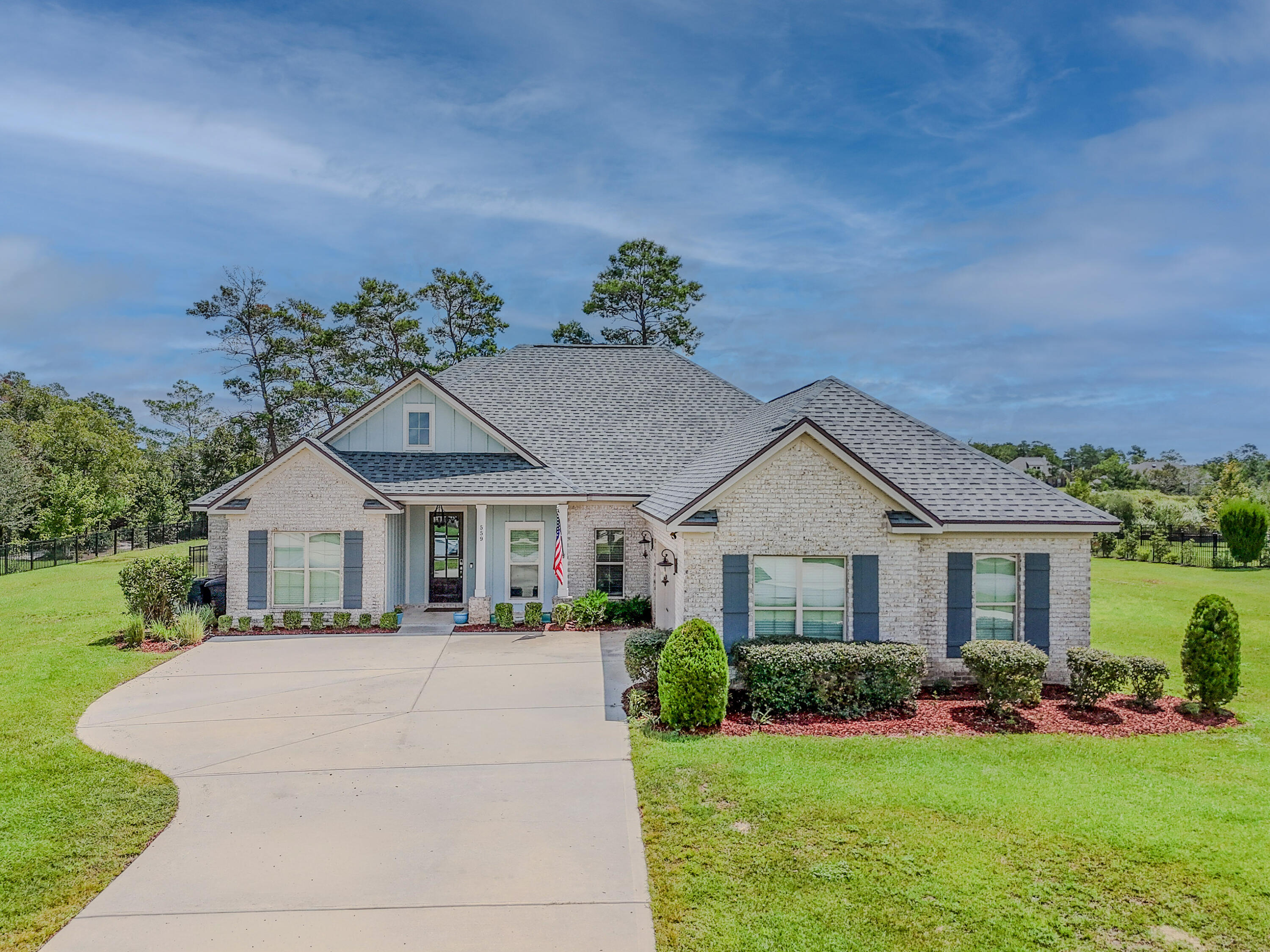 559 Coastal Breeze Drive — photo