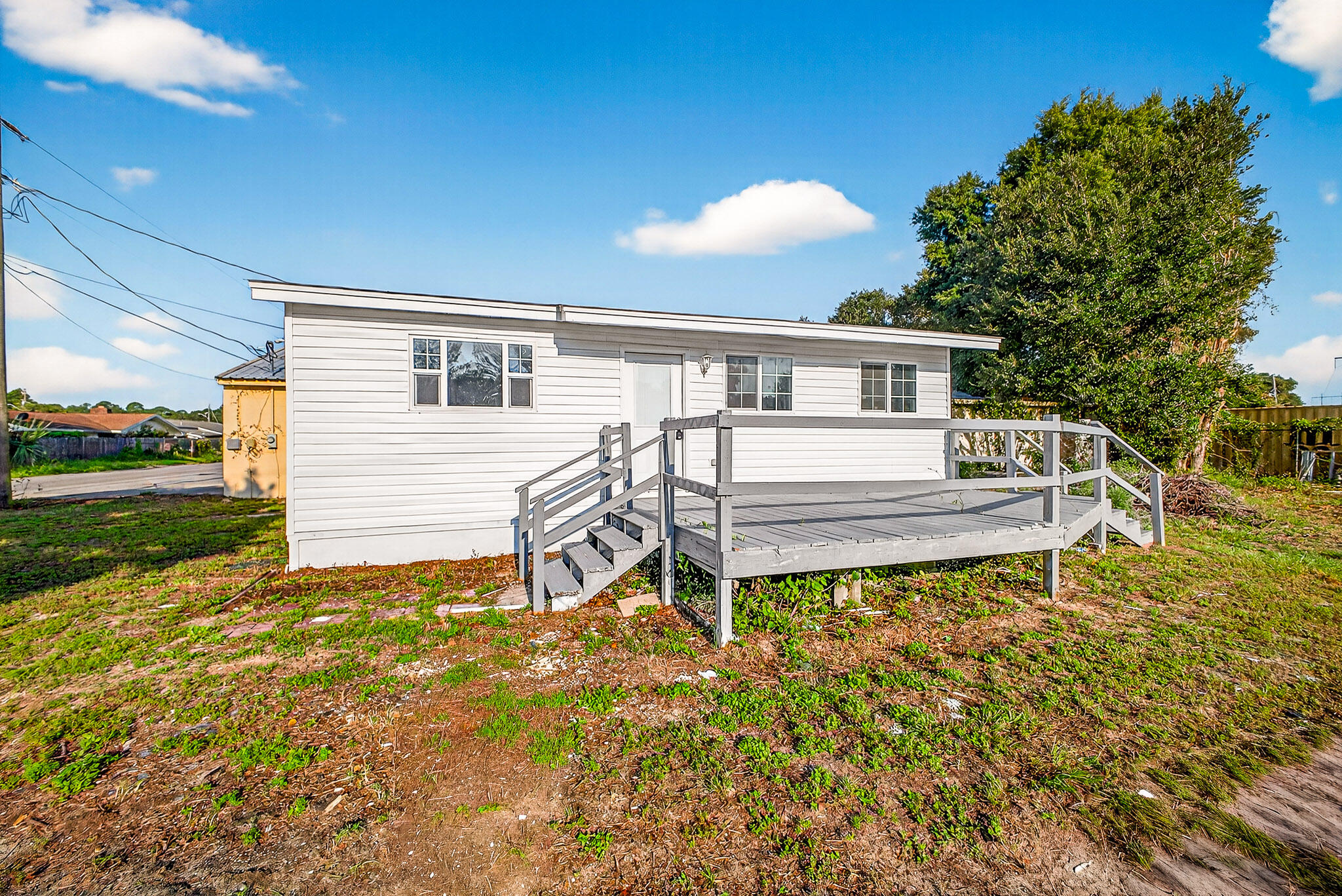 393 NW Lowery Drive — photo