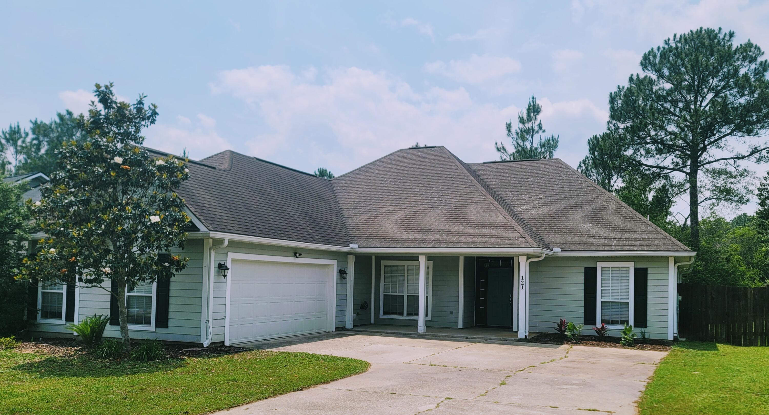 121 Crab Apple Avenue — photo