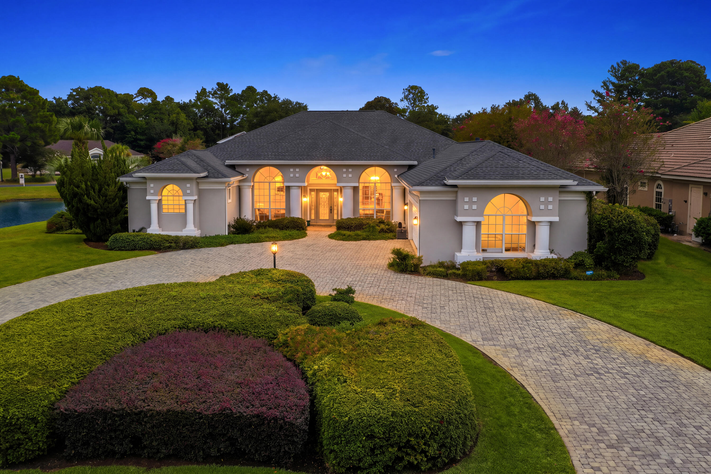 1517 Glenlake Circle — photo