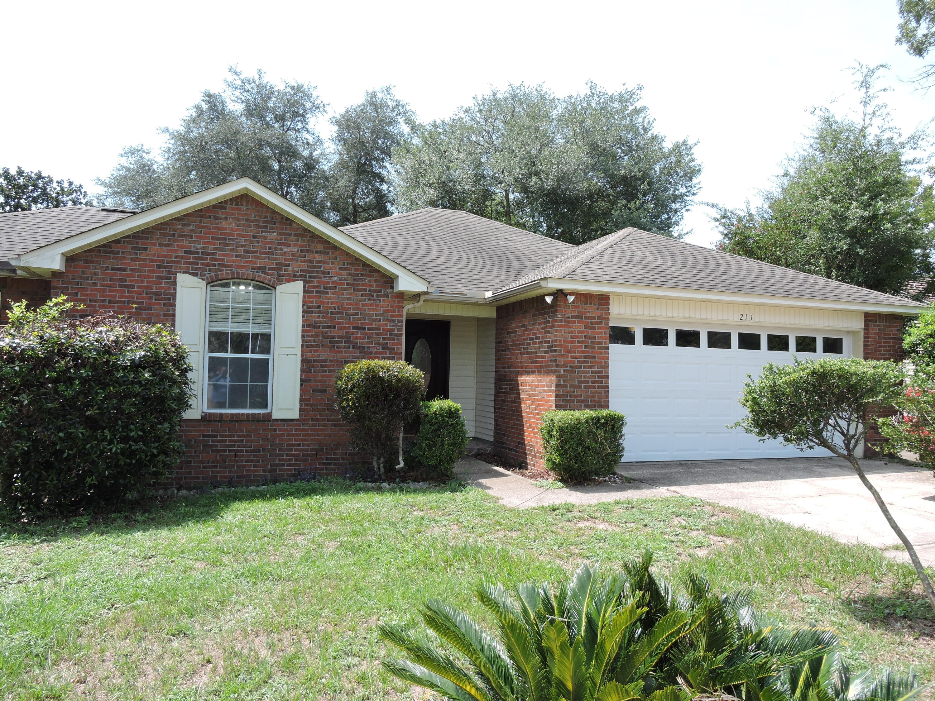 211 Westview Drive — photo
