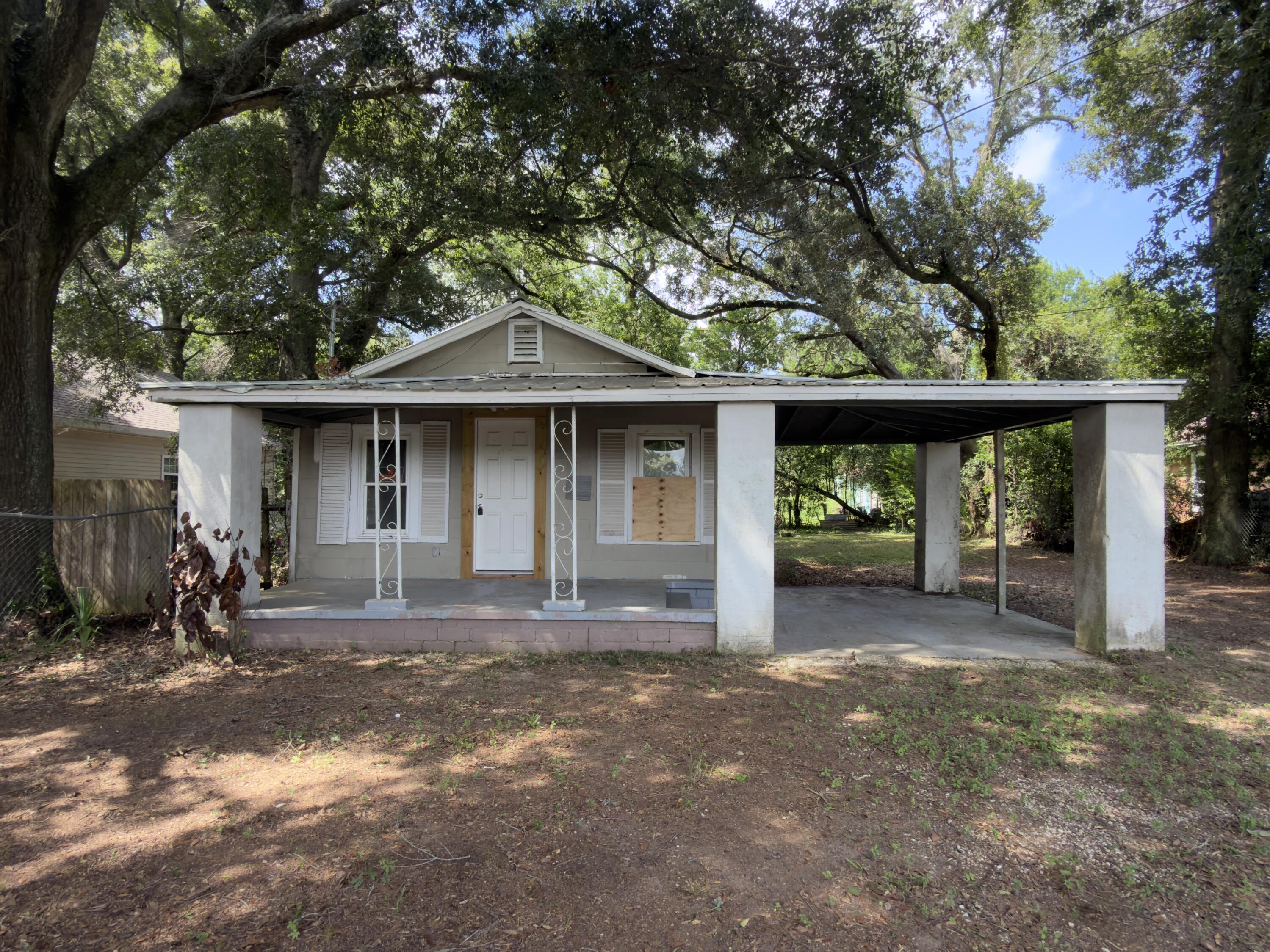 3712 W Gonzalez Street — photo