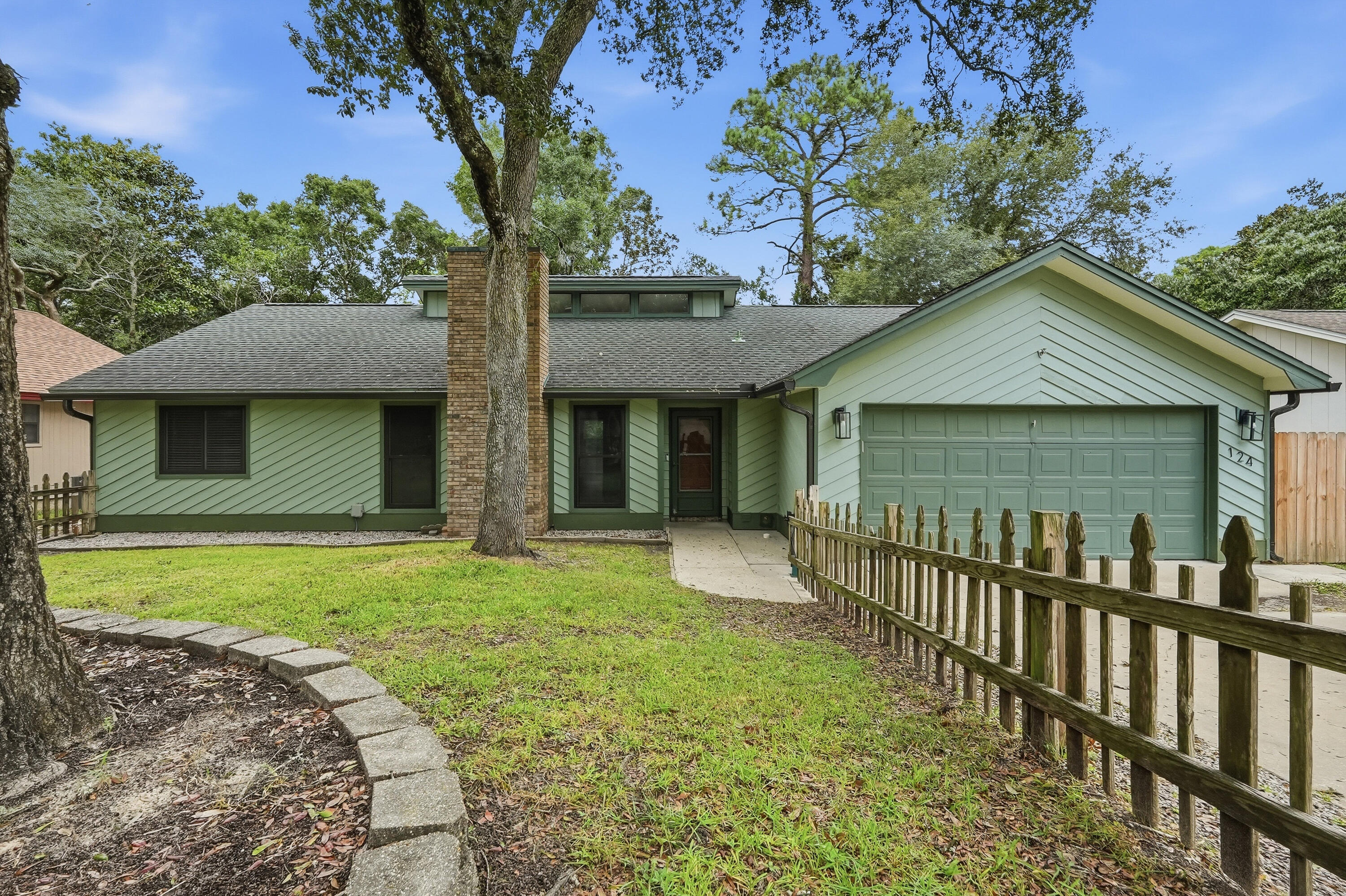 124 Beverly Drive — photo