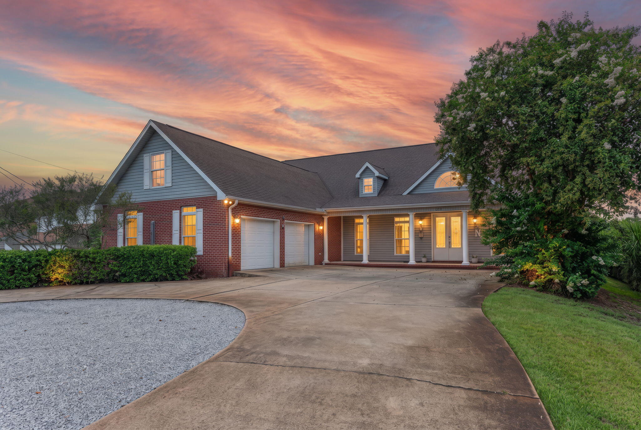 553 Cove Drive — photo