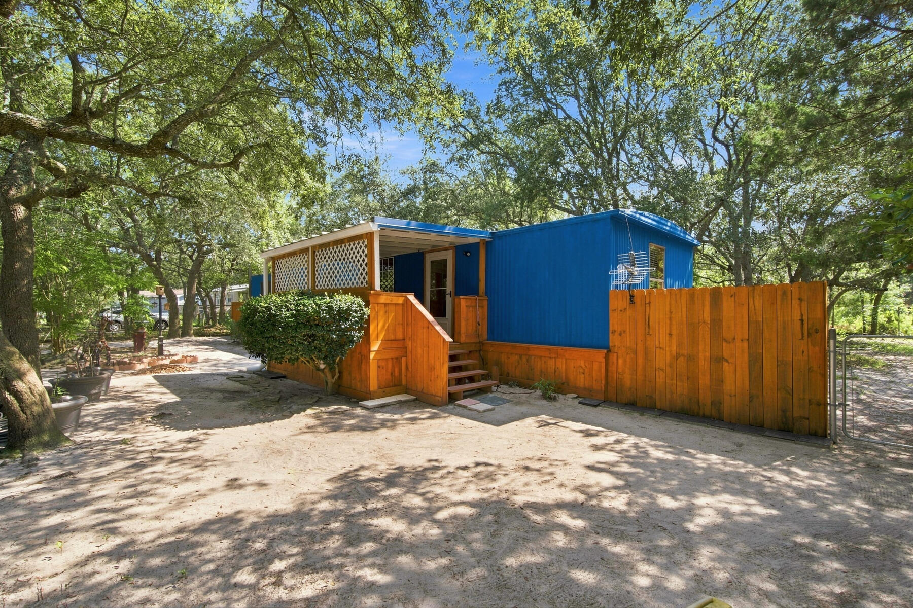 2920 Ferris Drive — photo