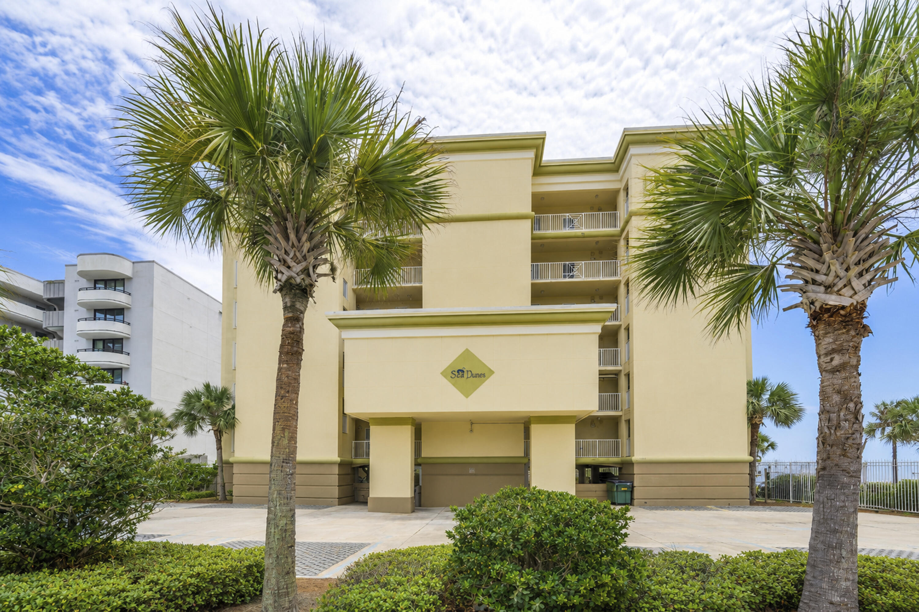 663 Nautilus Court 304 — photo