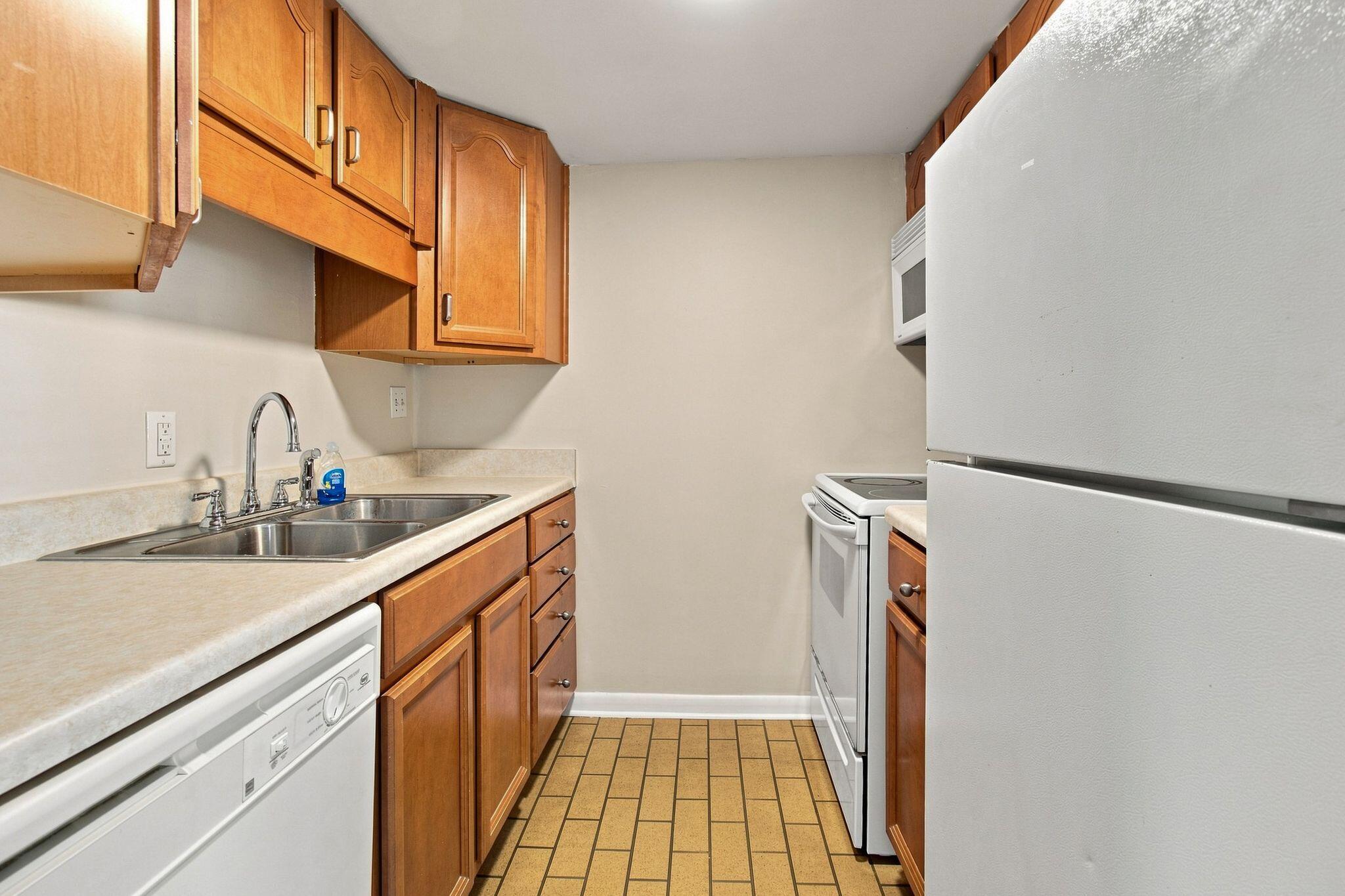 201 E College Boulevard 17 — photo