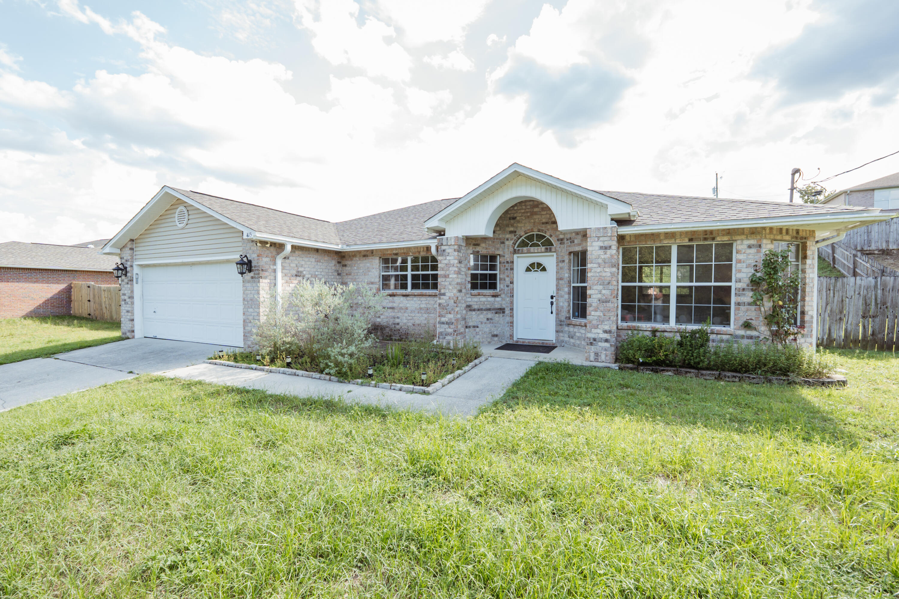 415 Bobby Drive — photo