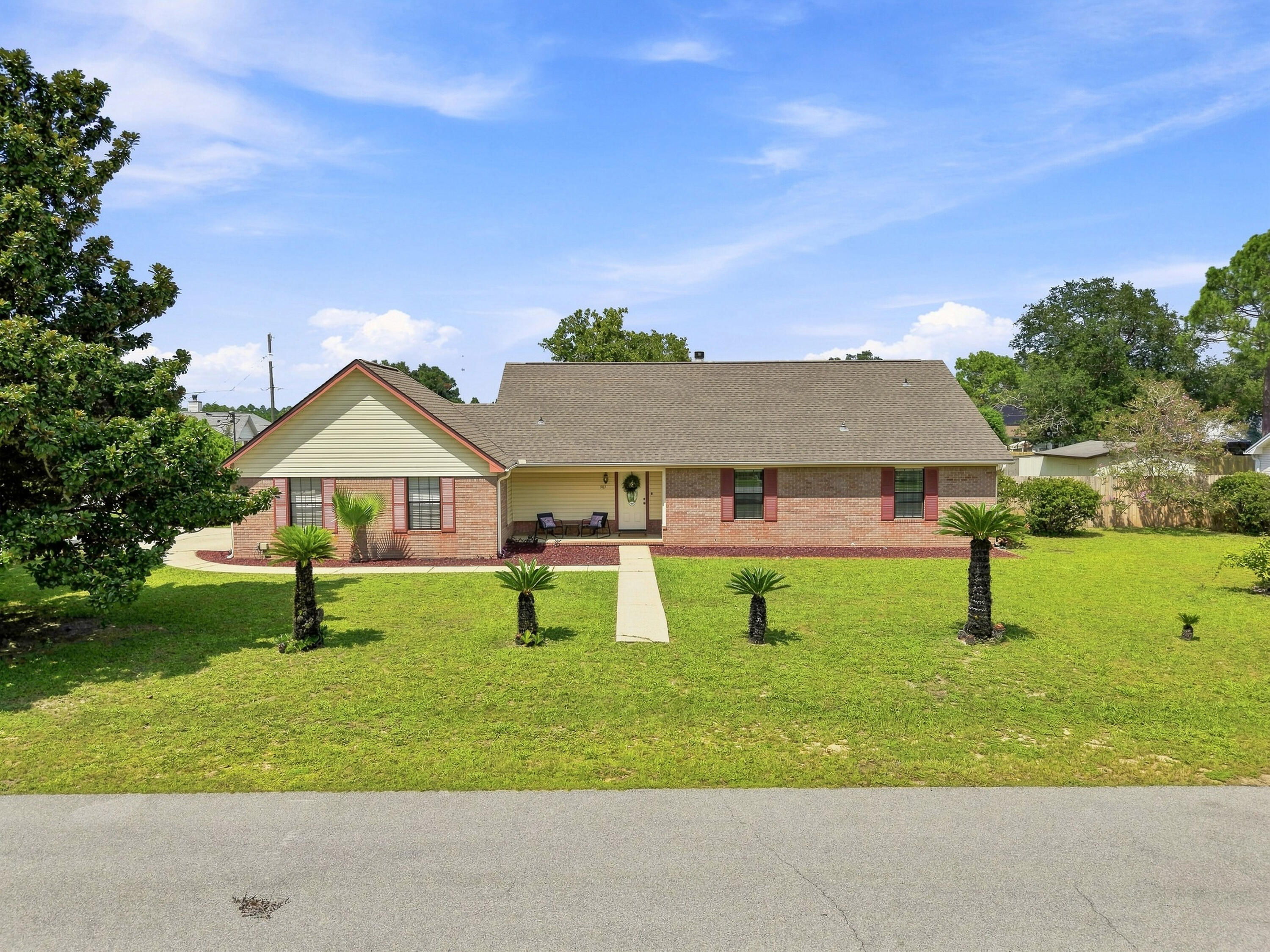 907 Pinellas Drive, Crestview, FL 32536 — photo 3