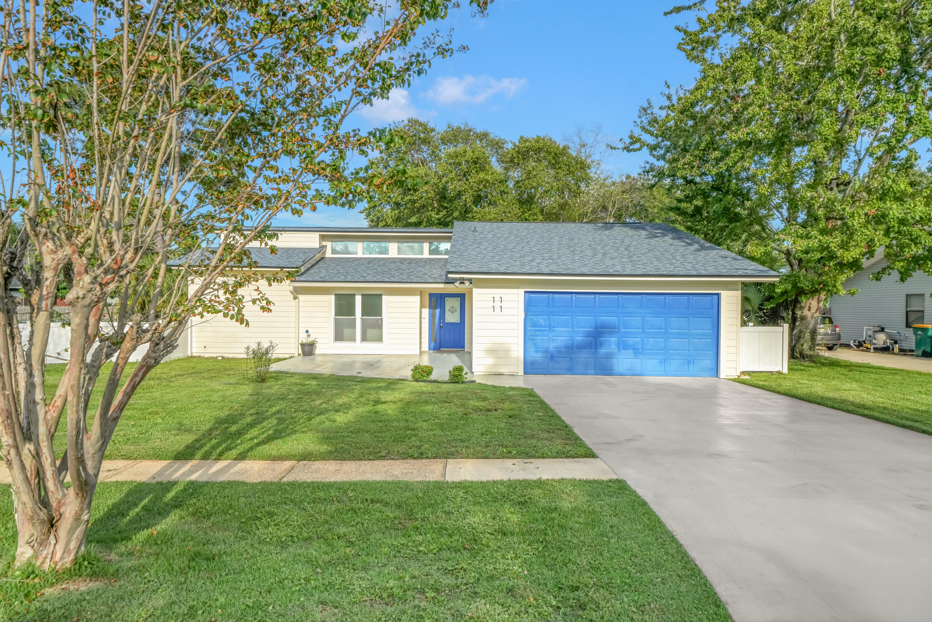 1111 Quail Circle — photo