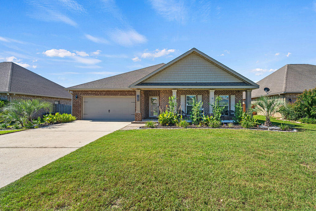 417 Chickadee Street — photo