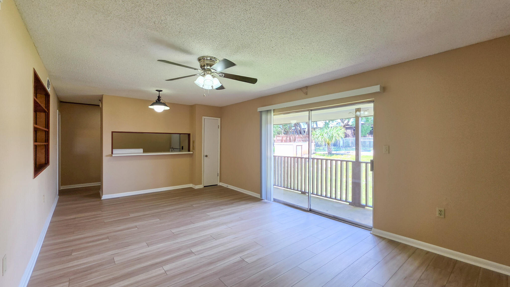 405 Marshall Court 7 — photo