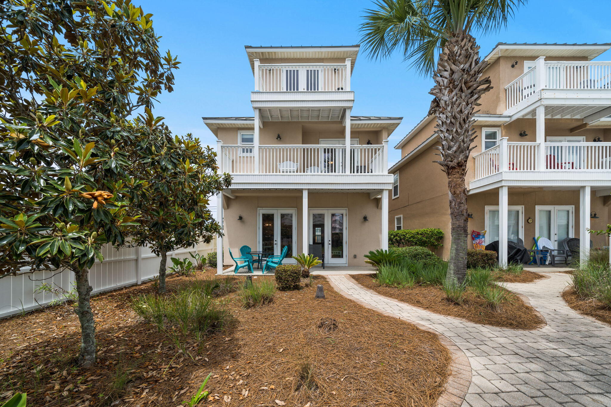 7827 Beach Drive — photo