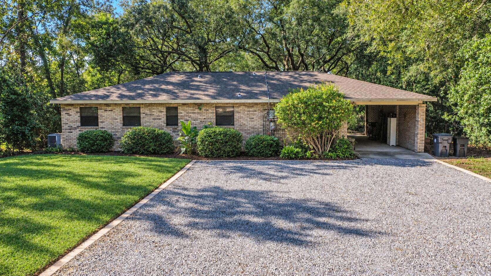 11 W Bayou Forest Drive — photo