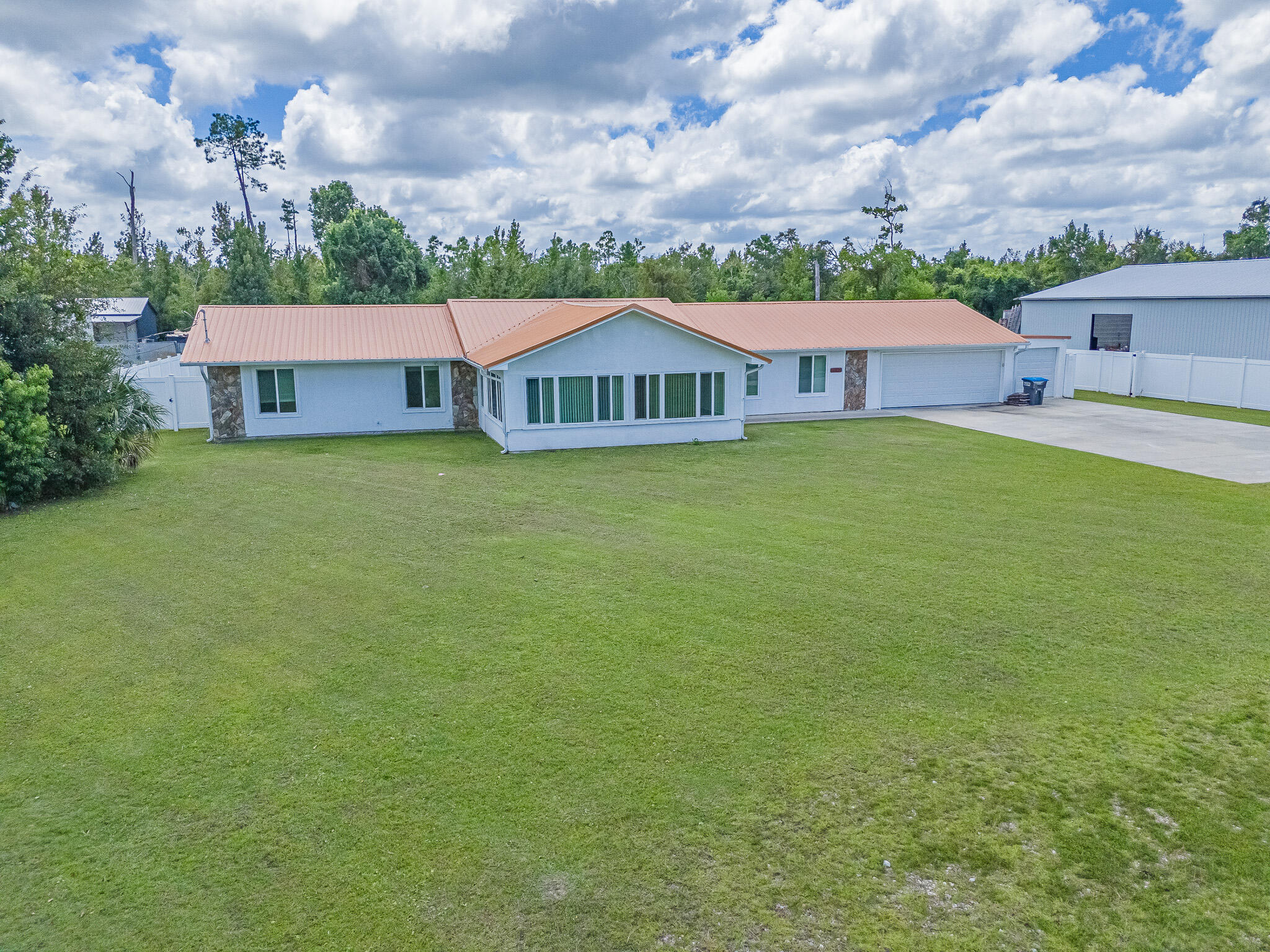 2742 E Highway 390 — photo