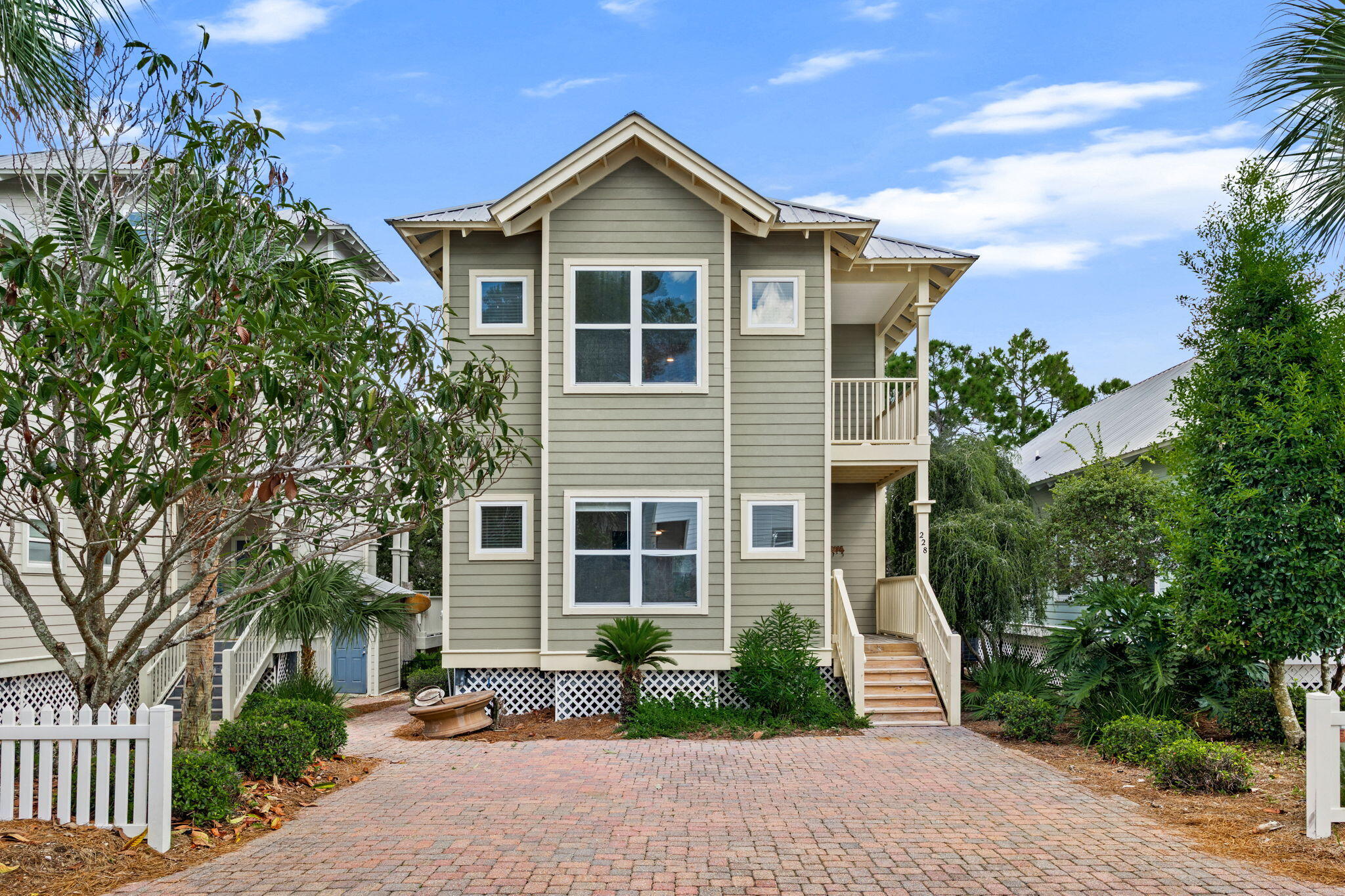228 Hidden Lake Way — photo
