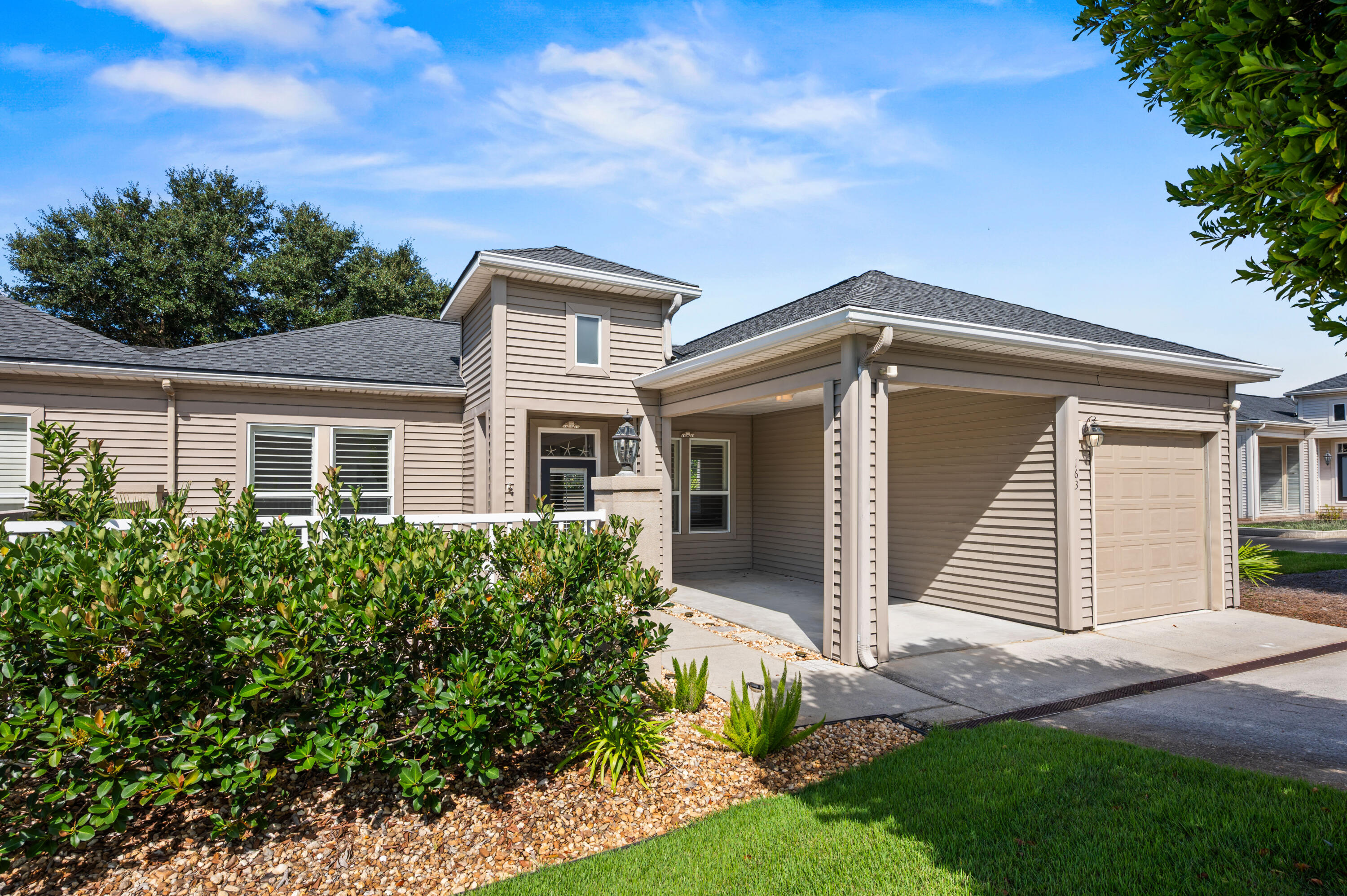 163 Courtyard Circle — photo