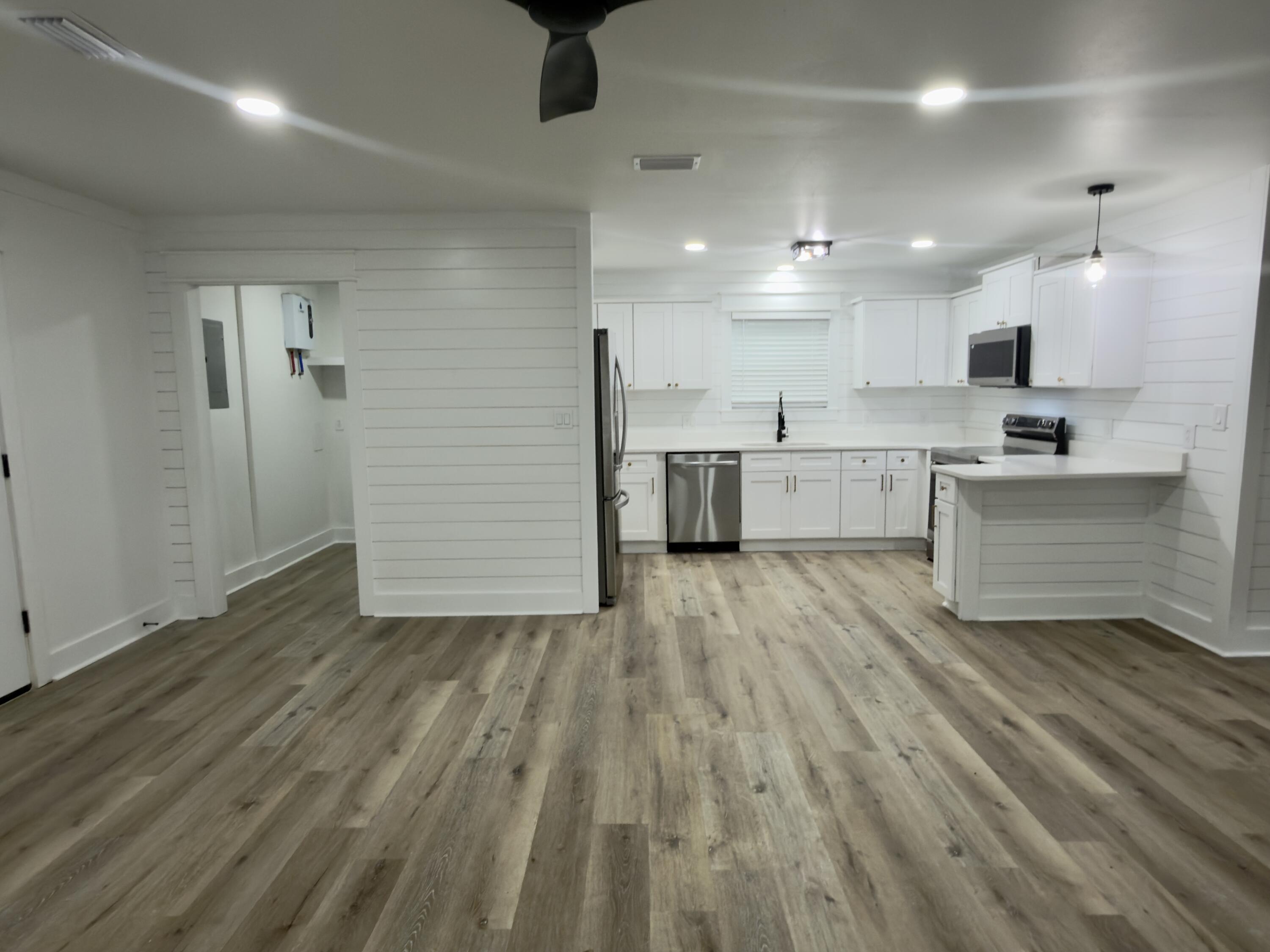 3172 Maple Street, Crestview, FL 32539 — photo 2
