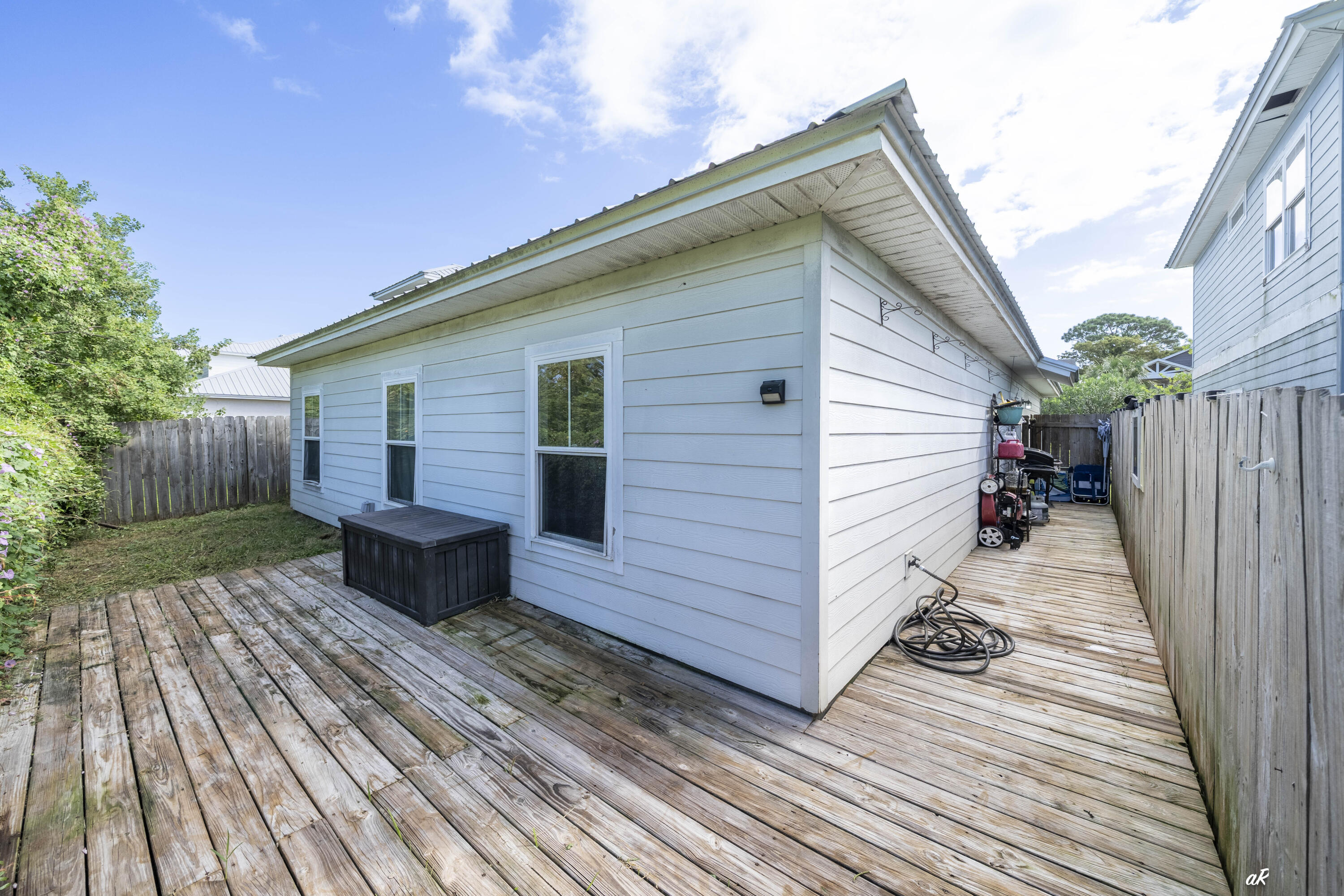 3716 Tiki Drive — photo