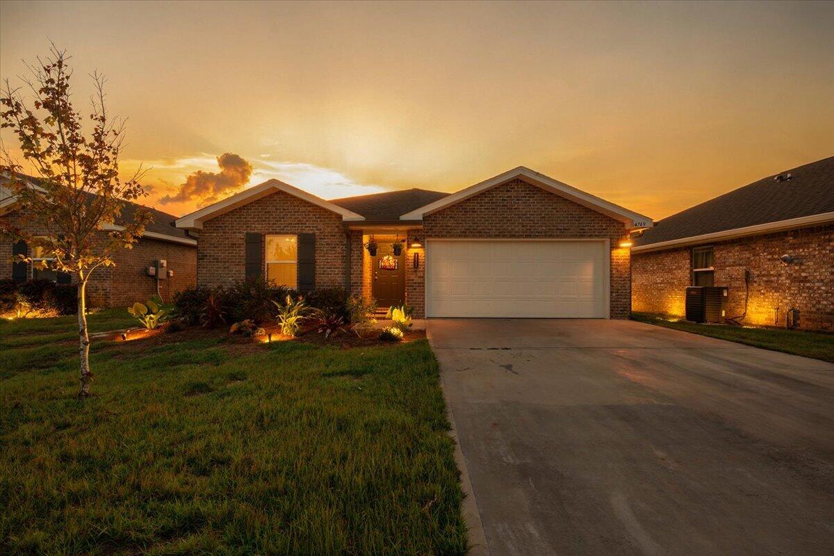 4749 Airmen Drive — photo
