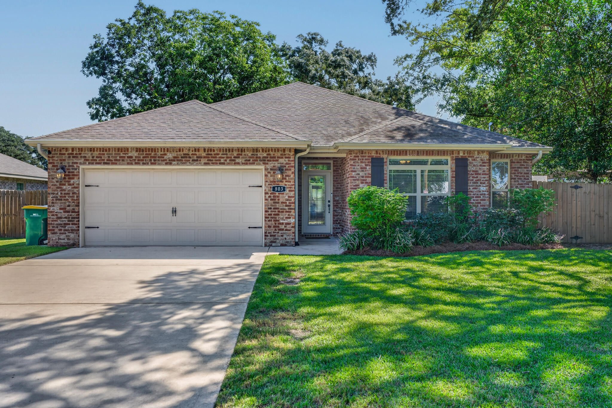 803 Fairview Drive — photo