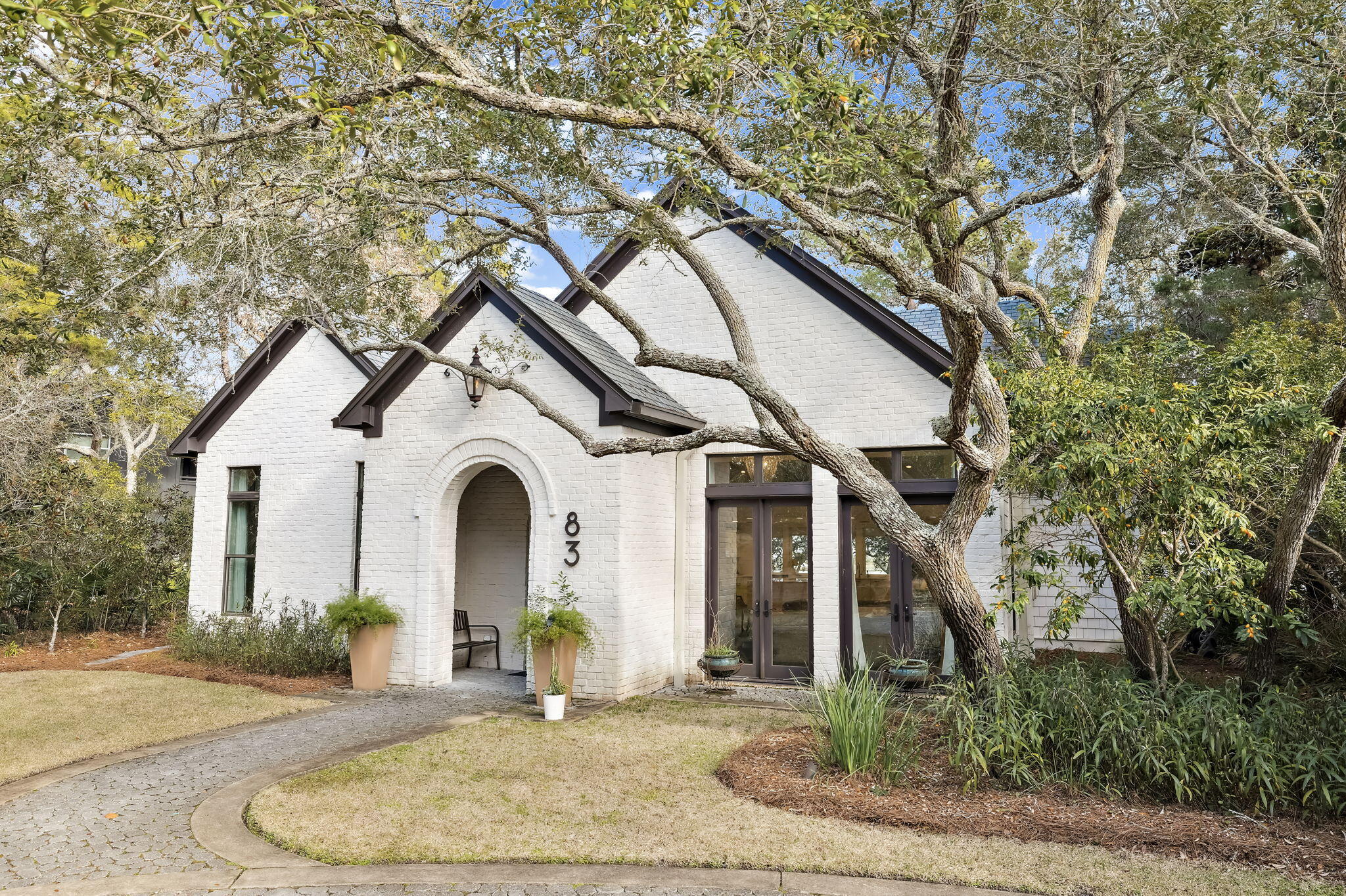 83 S Lake Drive — photo