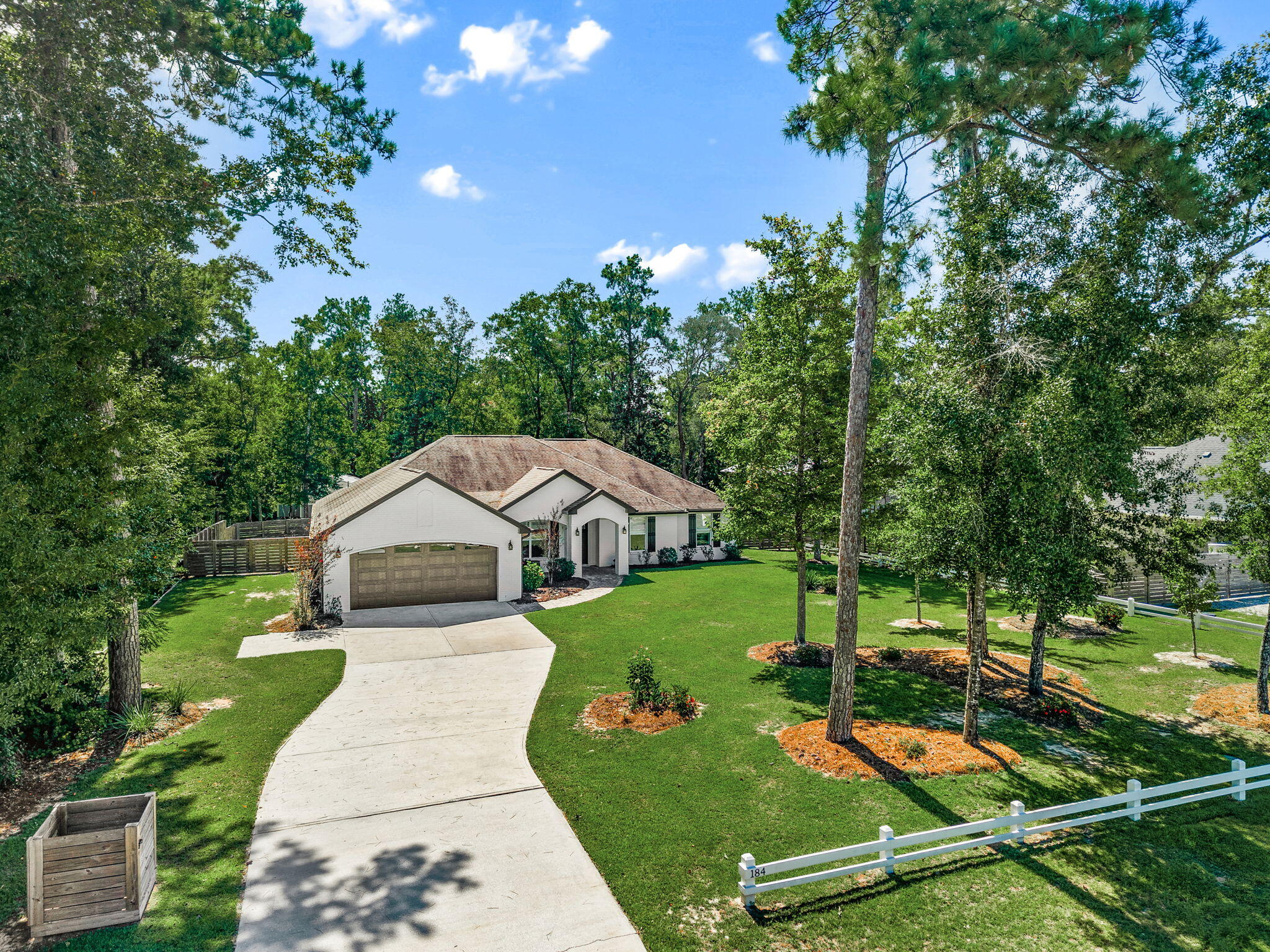 184 Magnolia Drive — photo