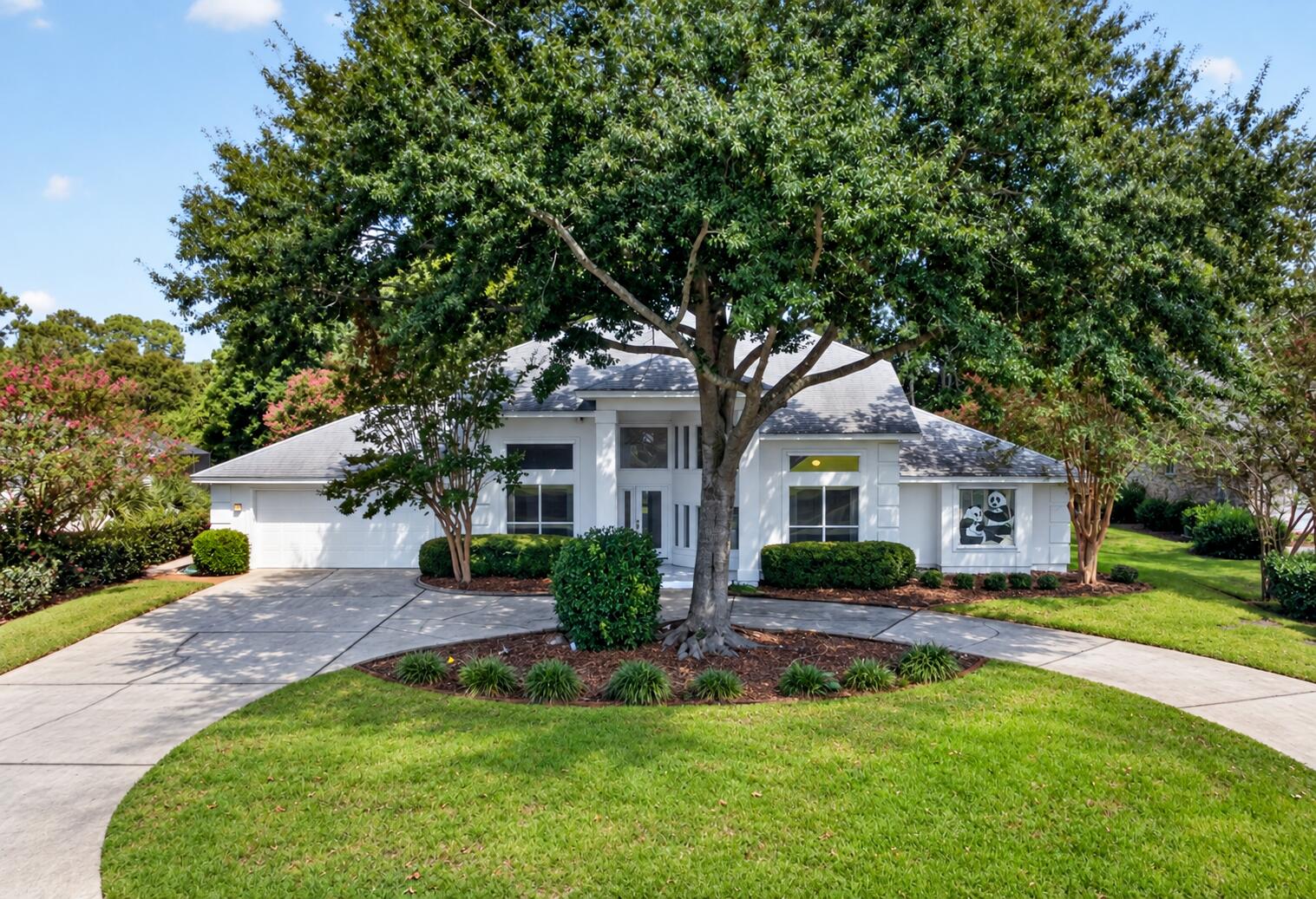 1538 Glenlake Circle — photo