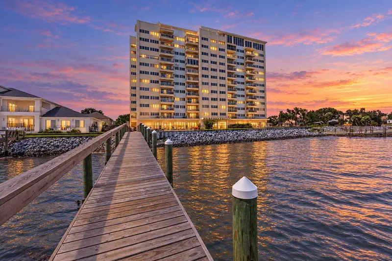 825 Bayshore Drive #304 — photo