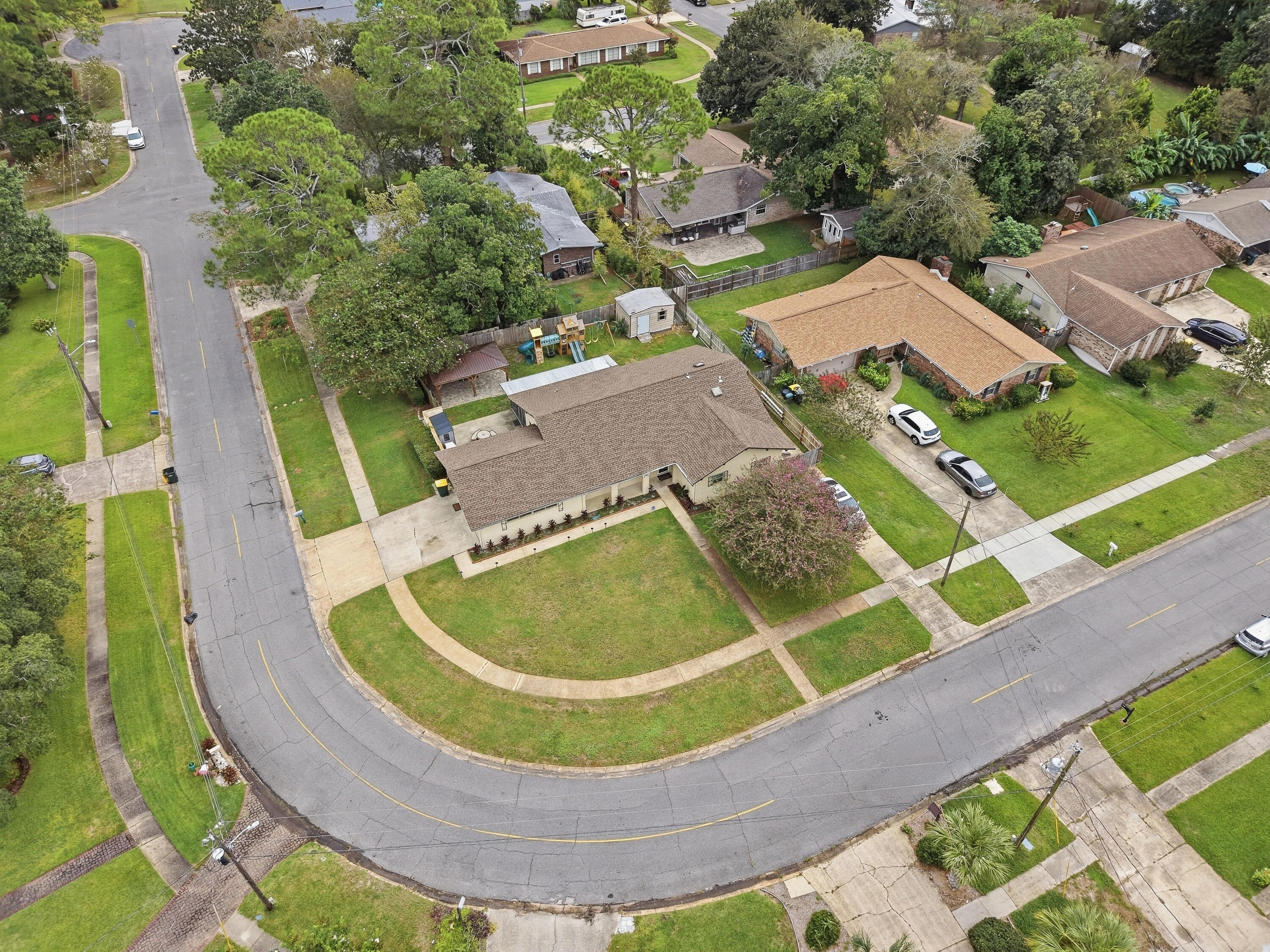 381 NW Marie Circle — photo