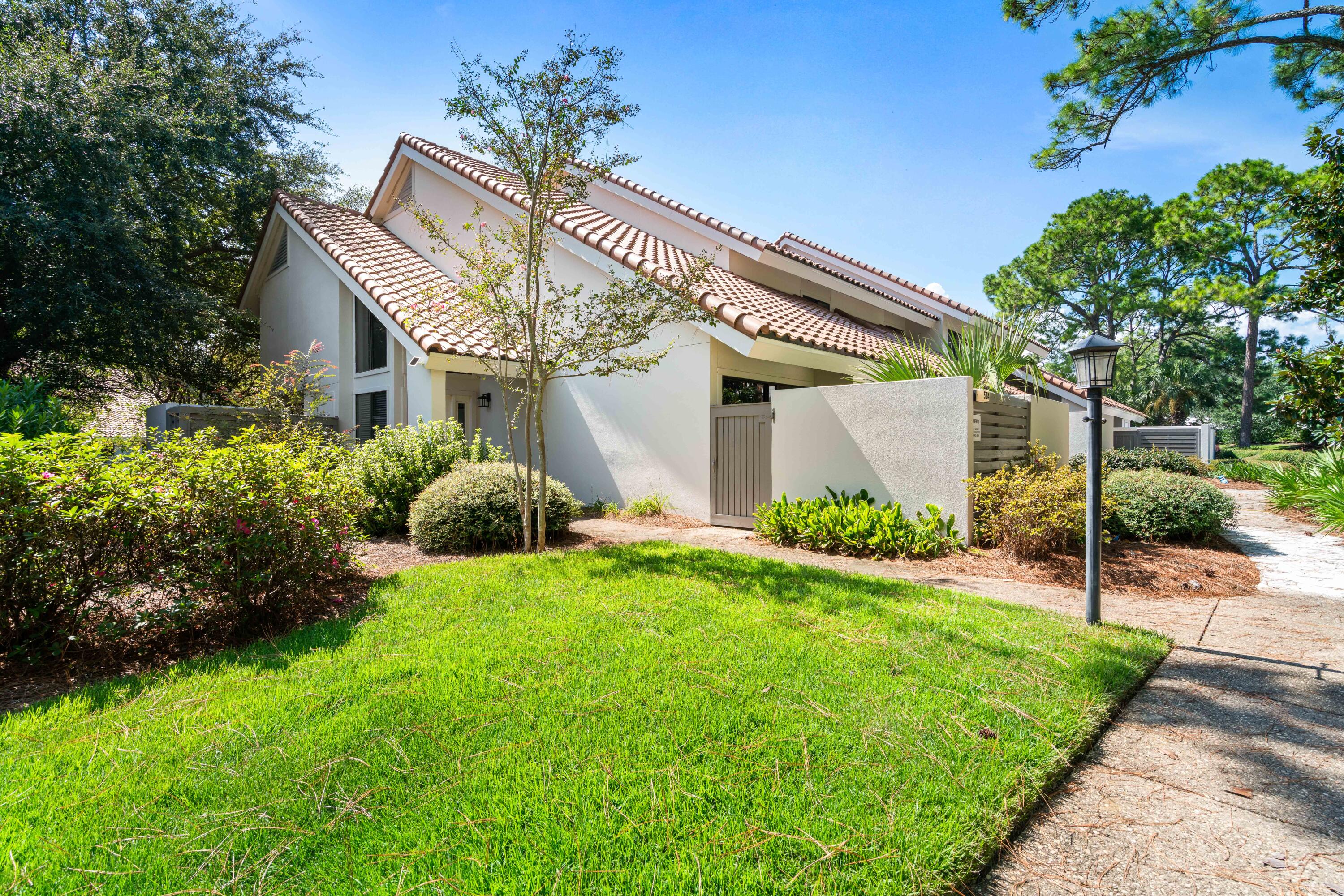 5104 Beachwalk Place — photo