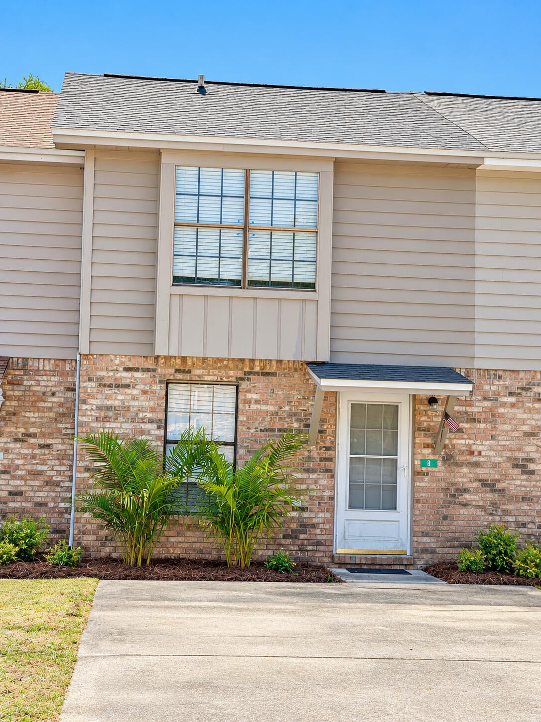 412 NW Sea Rover Lane B — photo