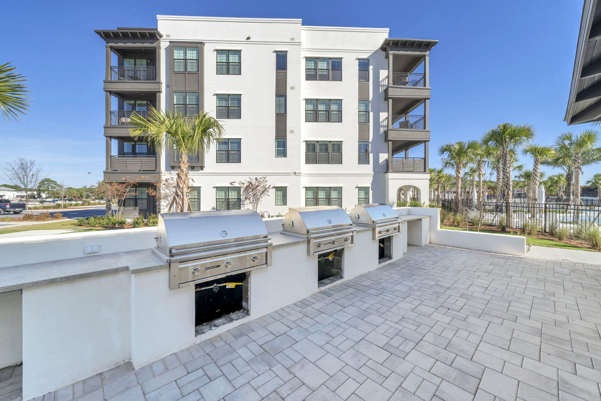 319 N The Grove Drive 214 — photo